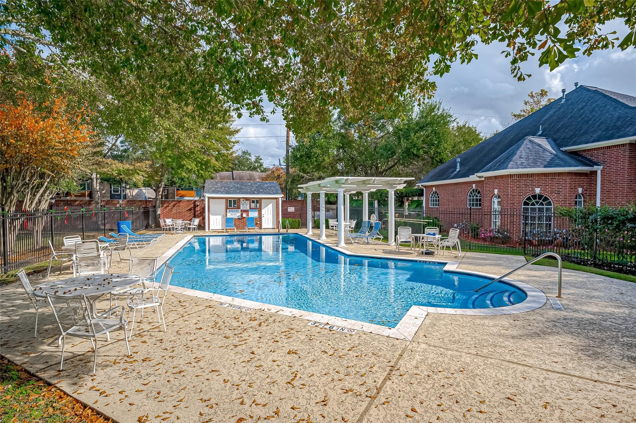 3207 Enclave Trail, Houston, TX 77077