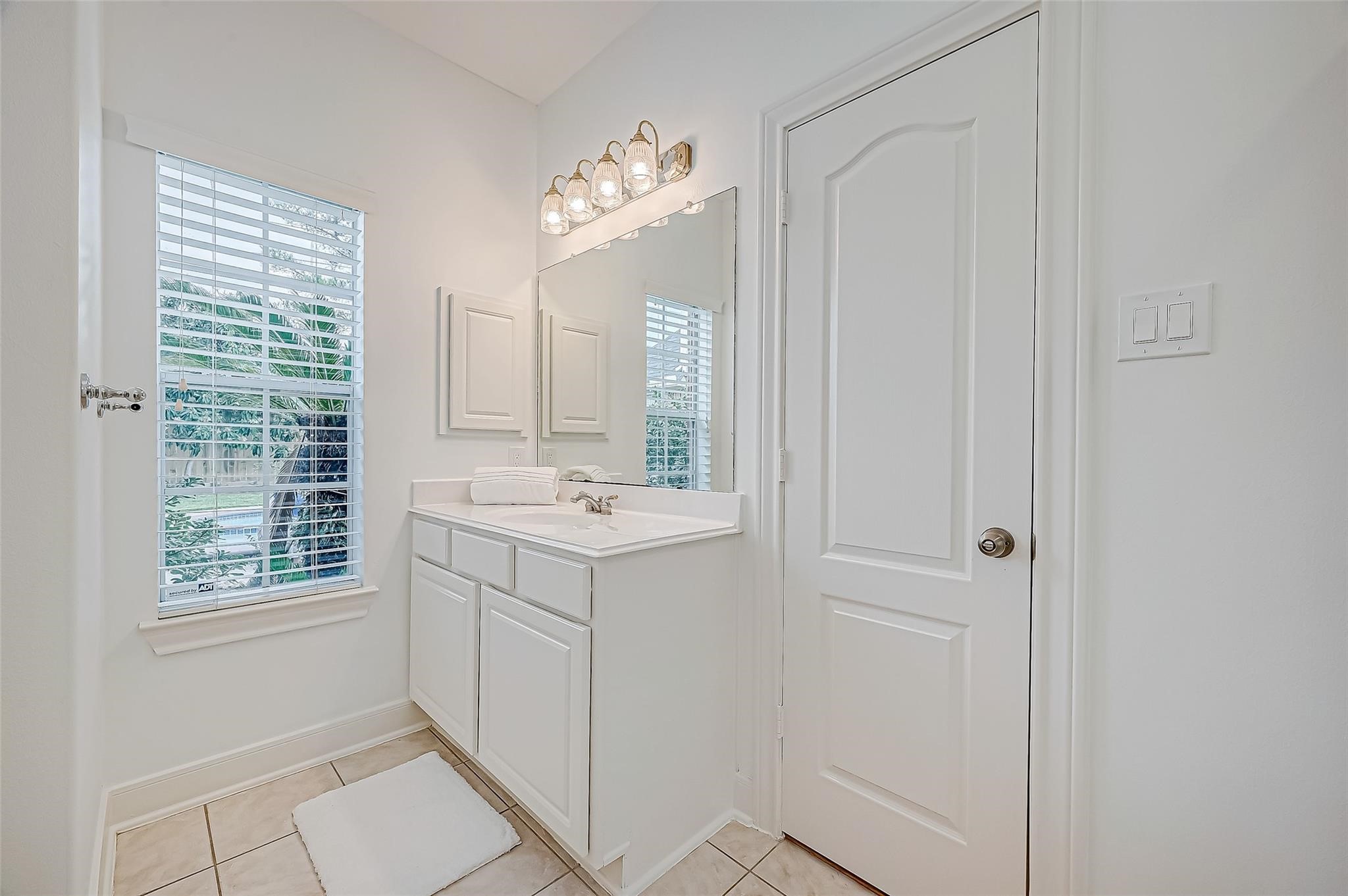 3207 Enclave Trail, Houston, TX 77077