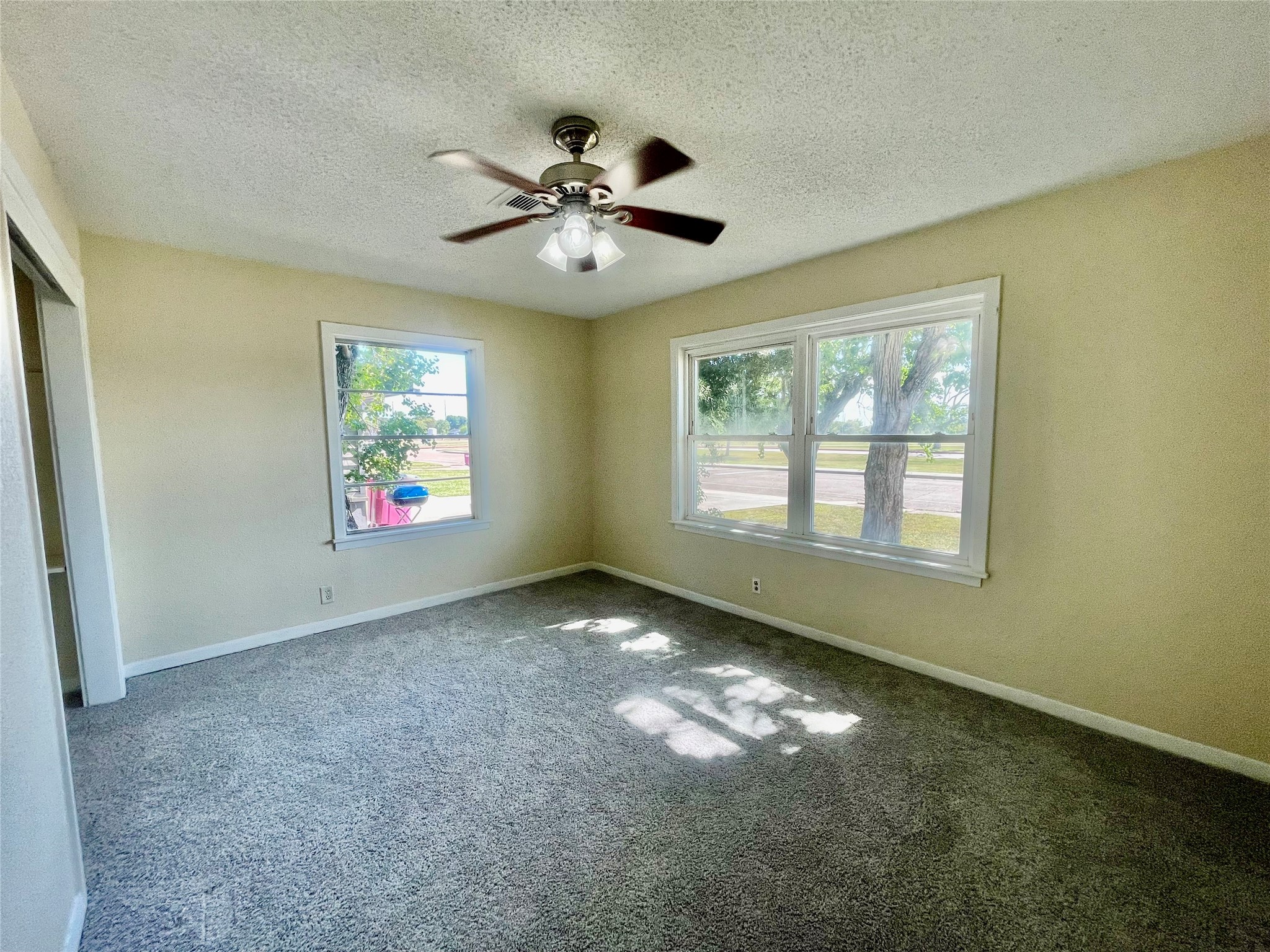 1206 W 11th Street, Freeport, TX 77541