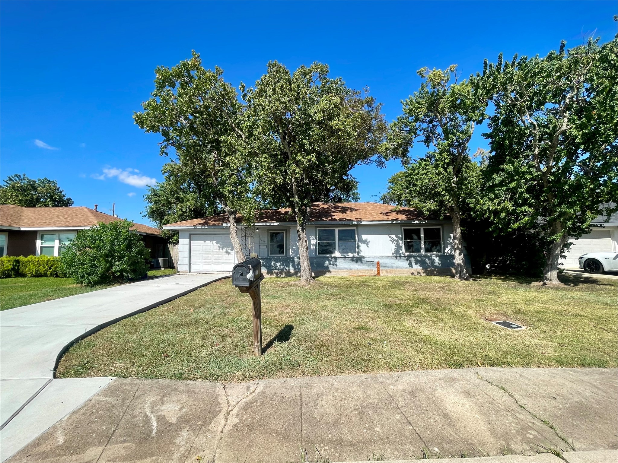 1206 W 11th Street, Freeport, TX 77541 1206 W 11th Street, Freeport, TX 77541