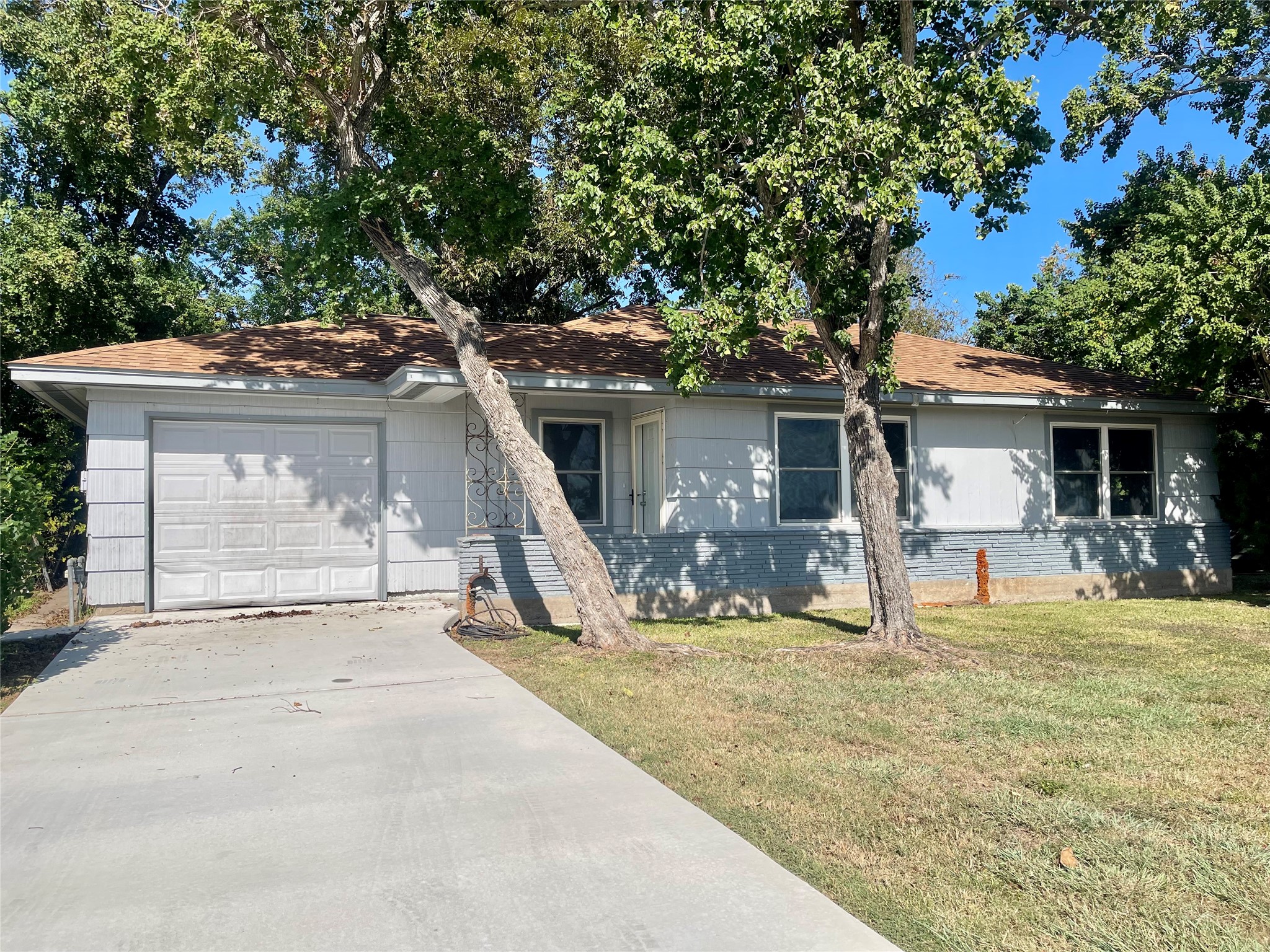 1206 W 11th Street, Freeport, TX 77541 1206 W 11th Street, Freeport, TX 77541