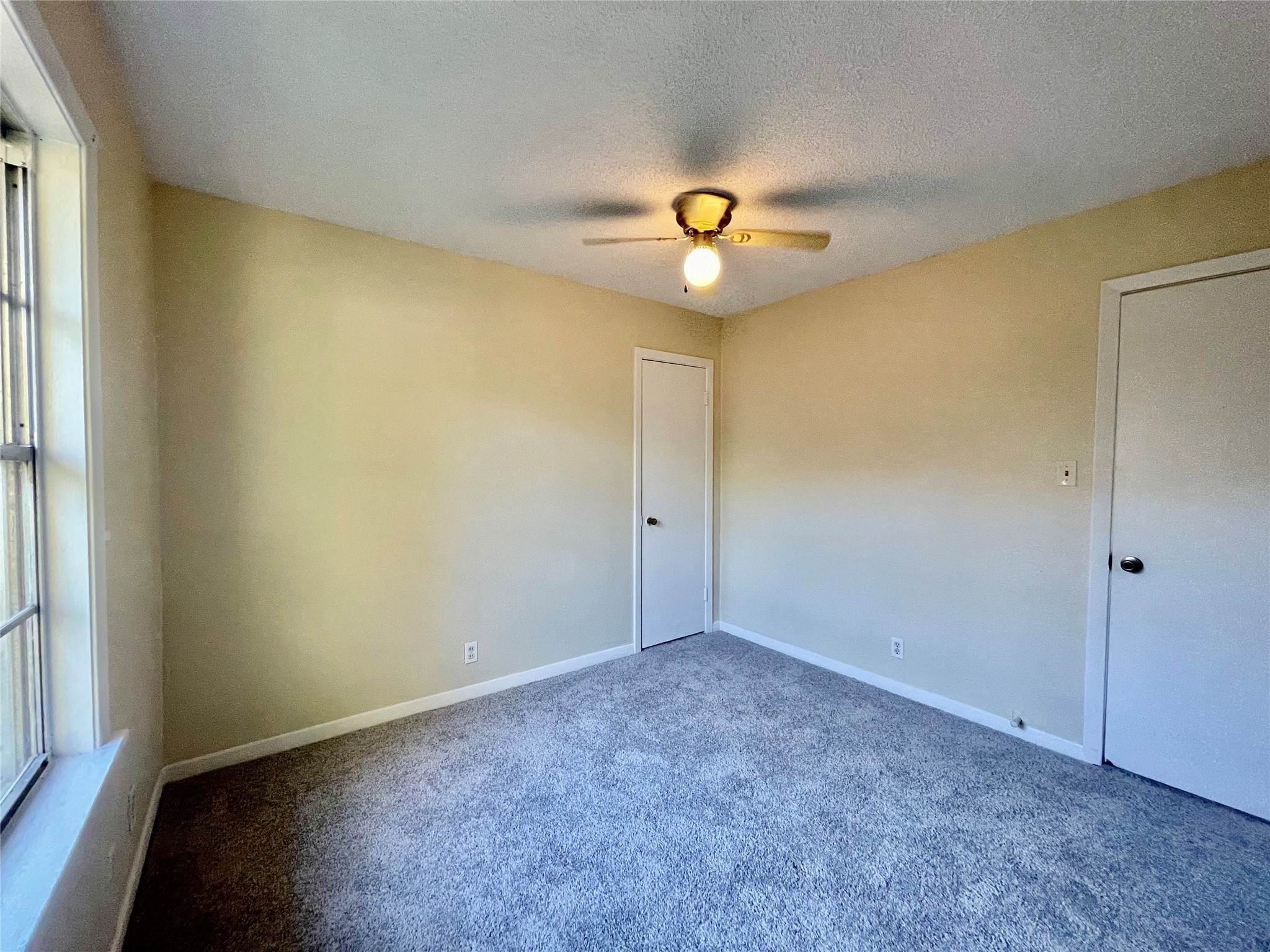1206 W 11th Street, Freeport, TX 77541