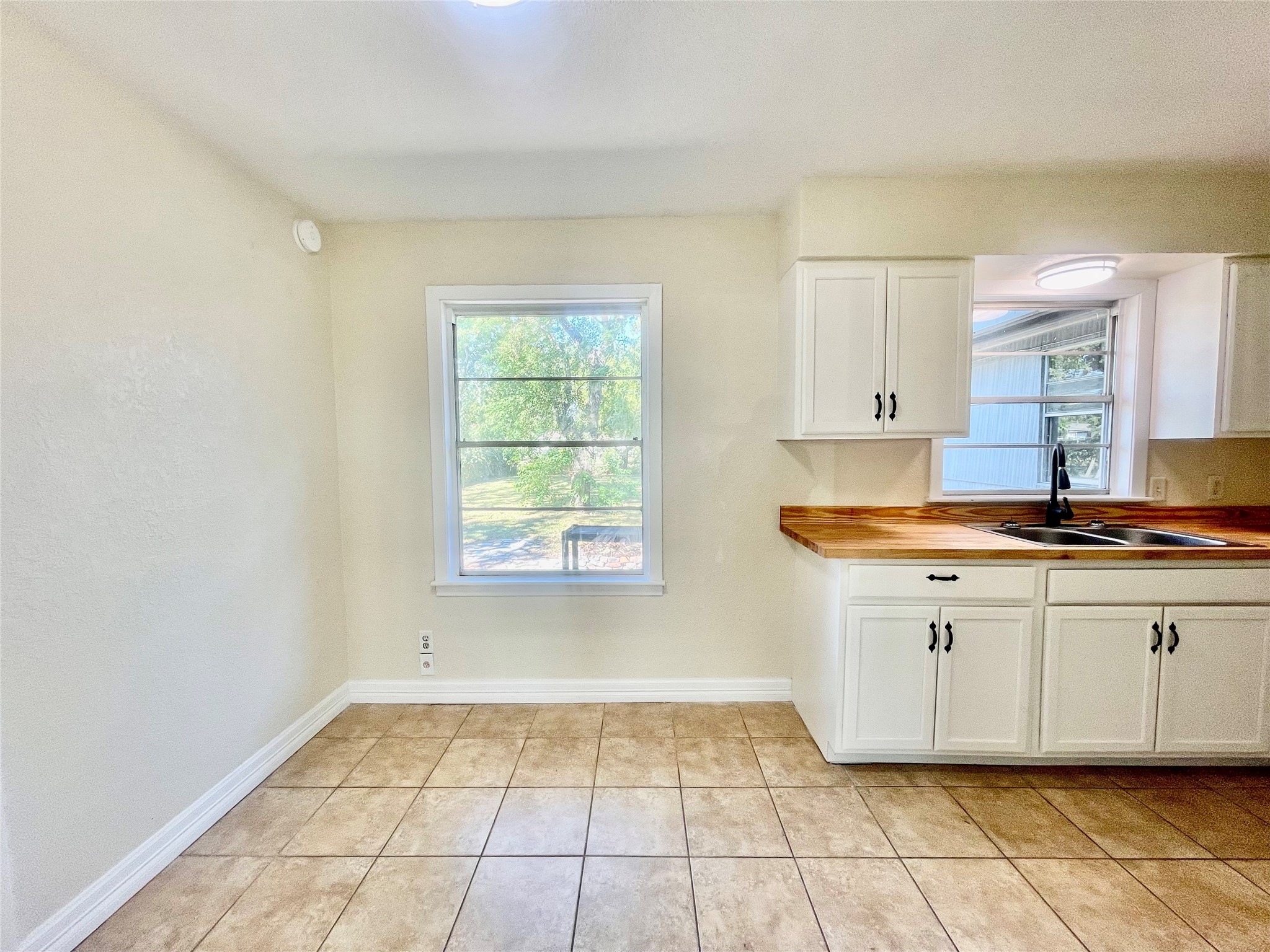 1206 W 11th Street, Freeport, TX 77541
