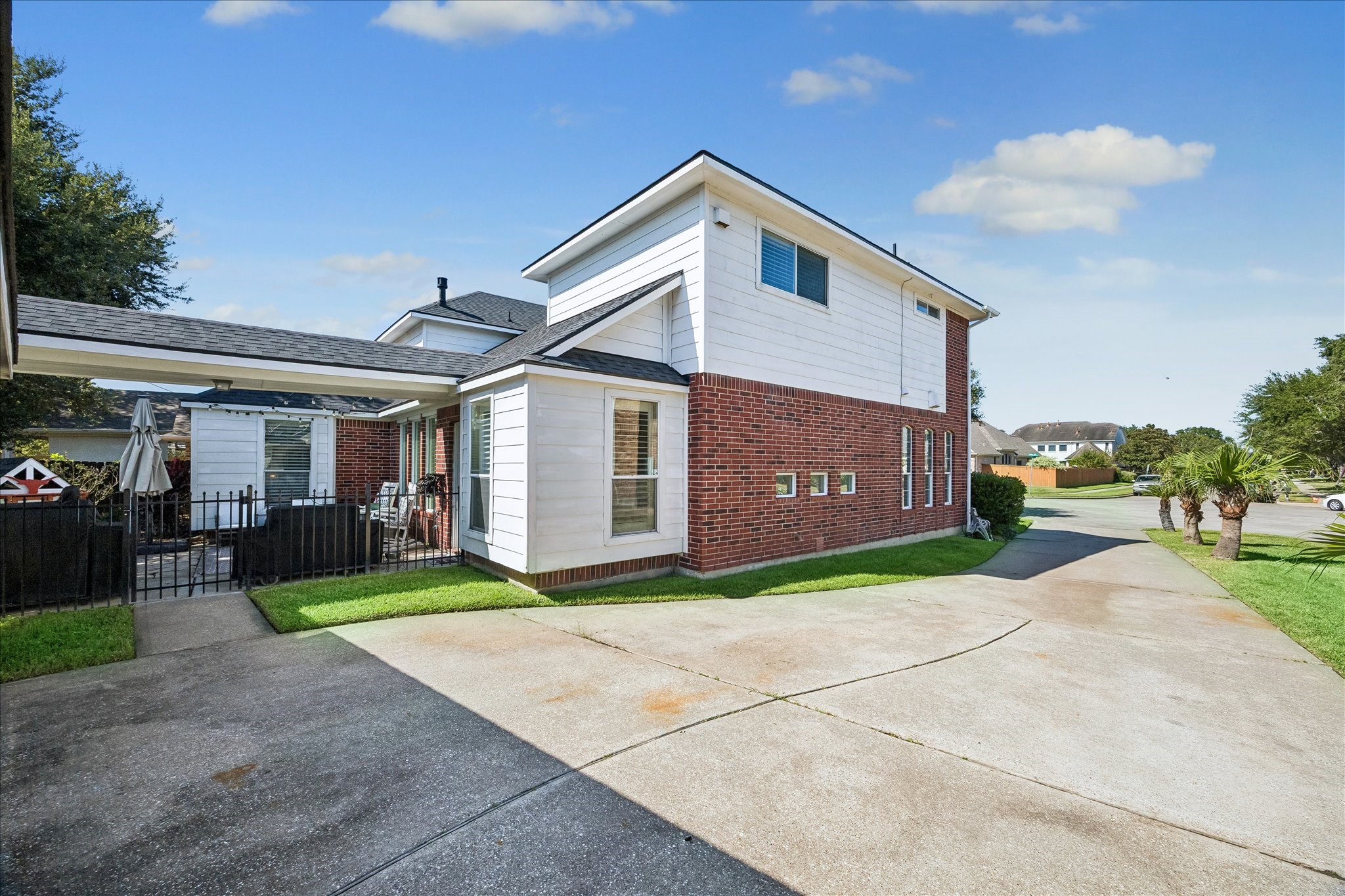 1403 Caine Hill Court, League City, TX 77573