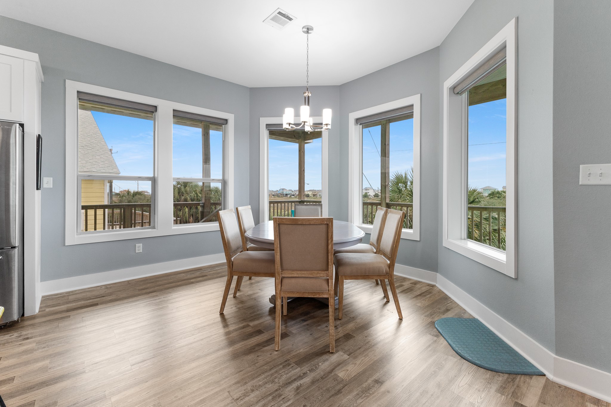 4111 Isla Del Sol, Galveston, TX 77554