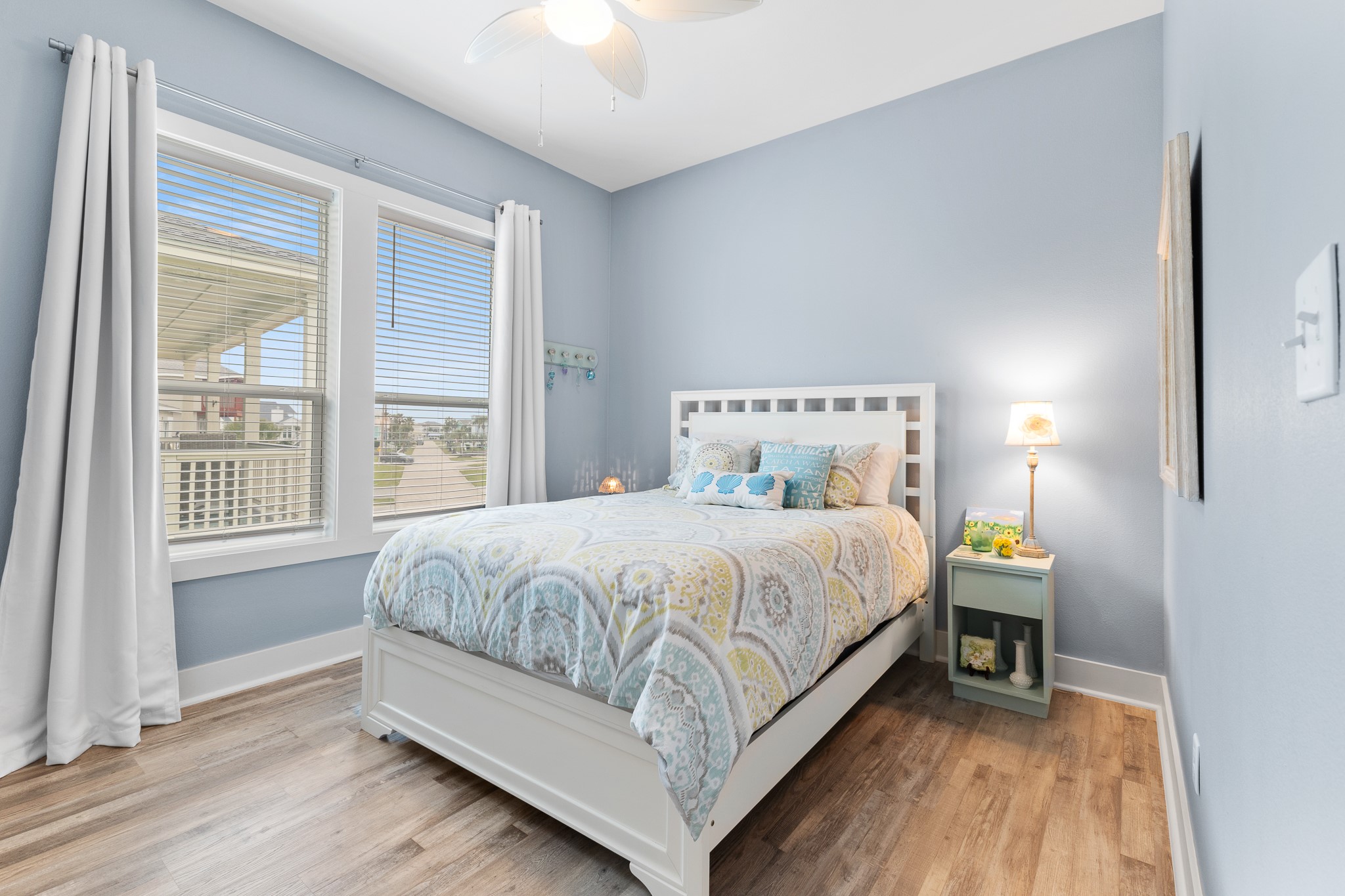 4111 Isla Del Sol, Galveston, TX 77554