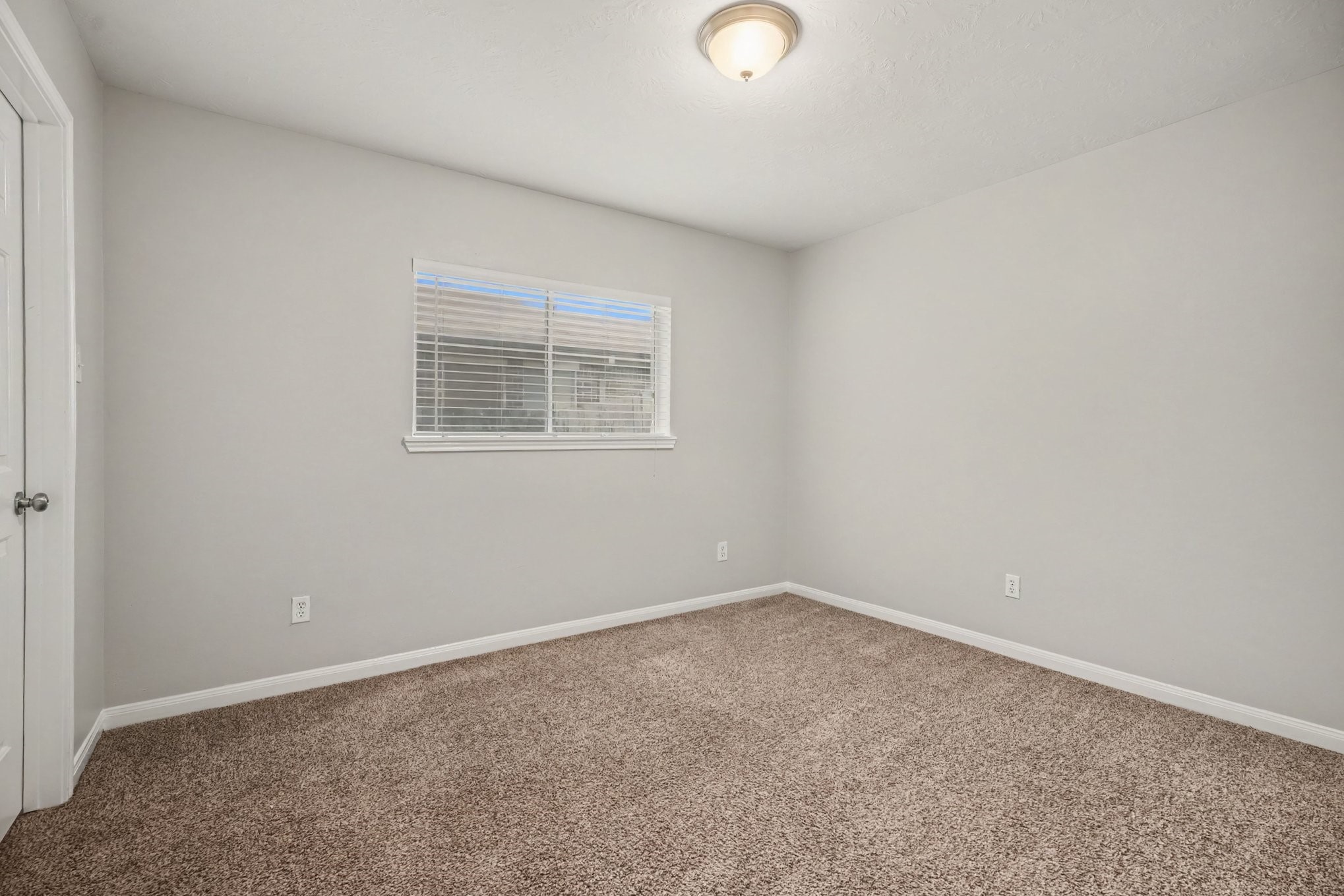 5139 Chase Park Circle, Bacliff, TX 77518