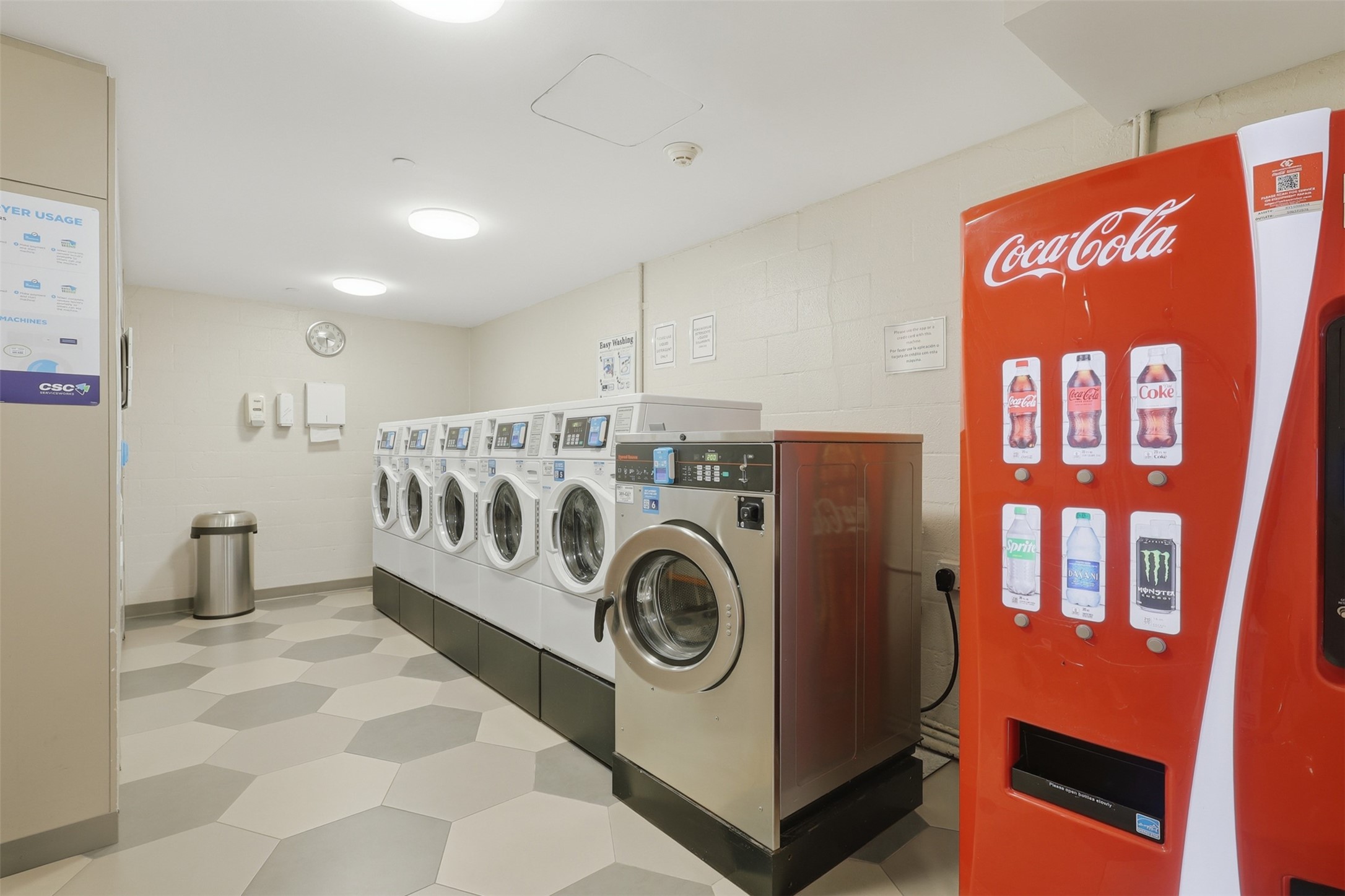 Laundry room- one in Parc IV and one in Parc V