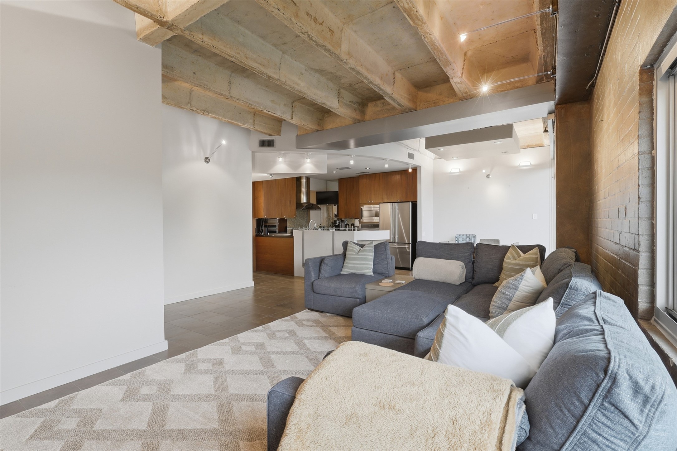 3614 Montrose Boulevard, #401, Houston, TX 77006