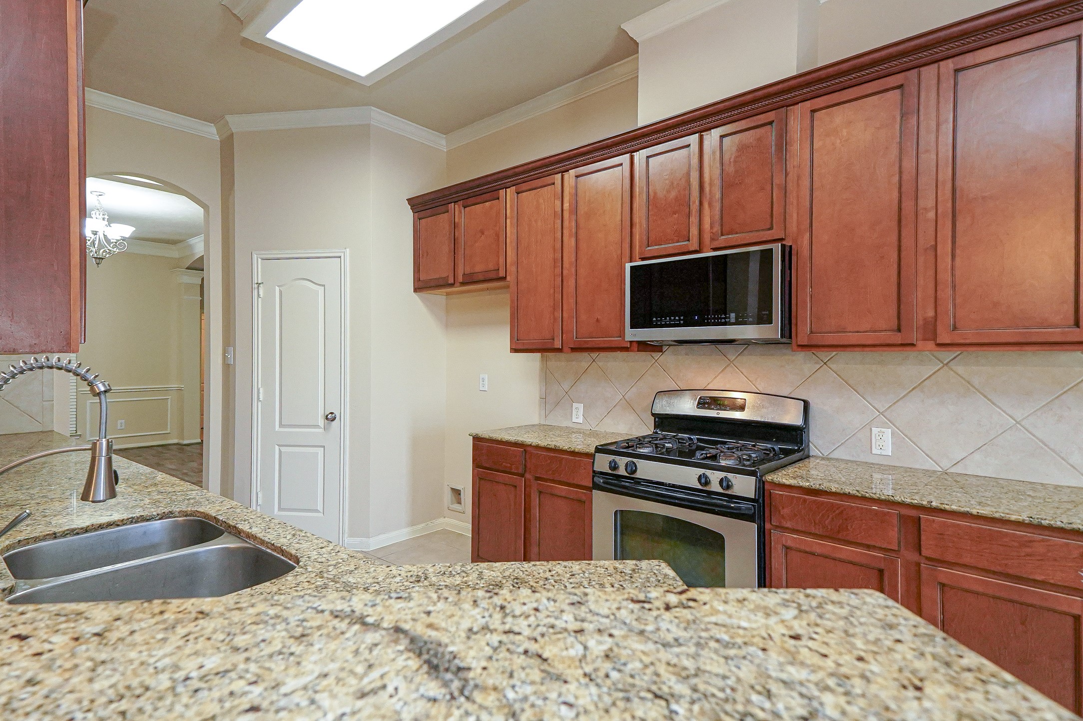 110 Emerald Loch Lane, Richmond, TX 77469