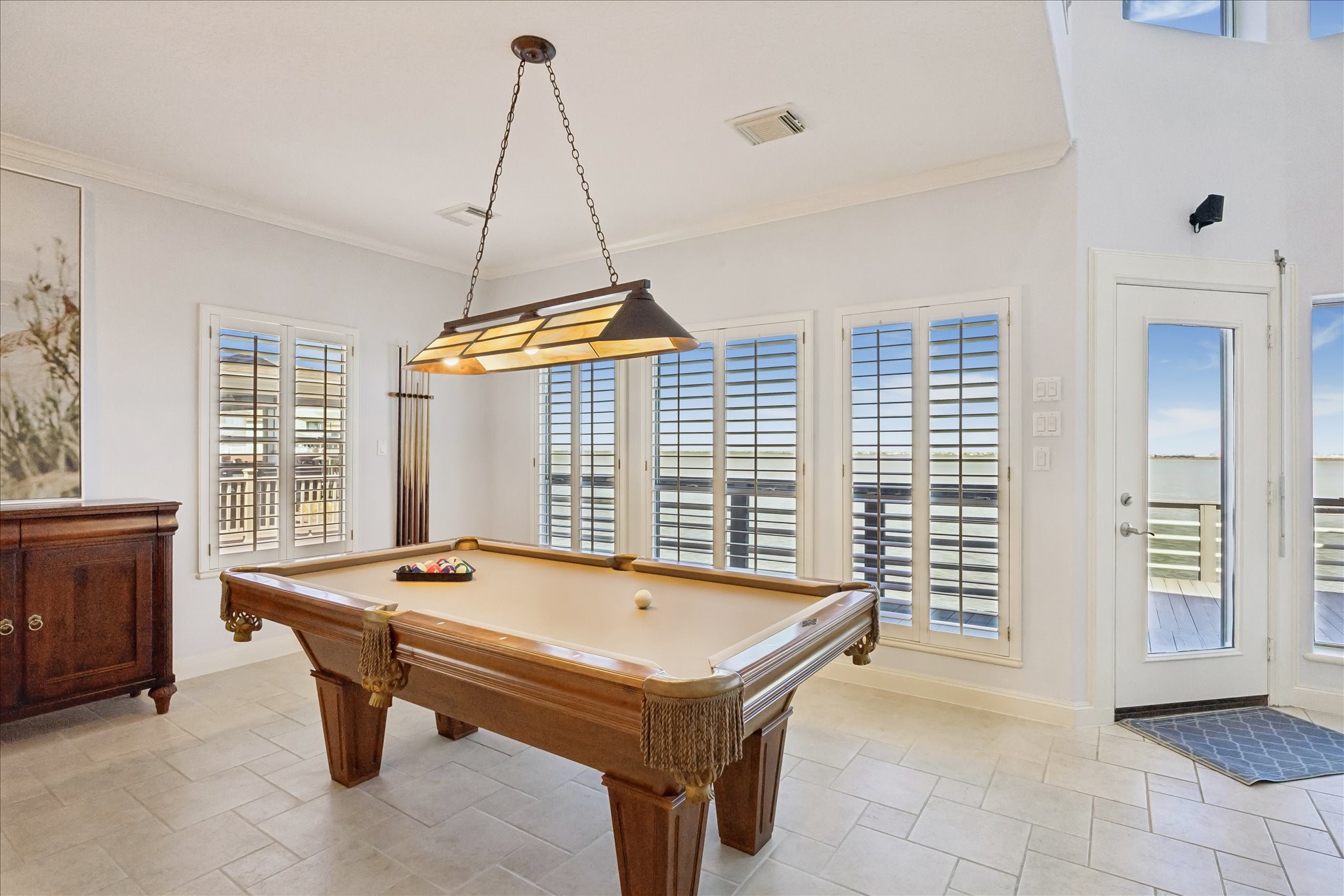 1554 Windsong Way, Tiki Island, TX 77554