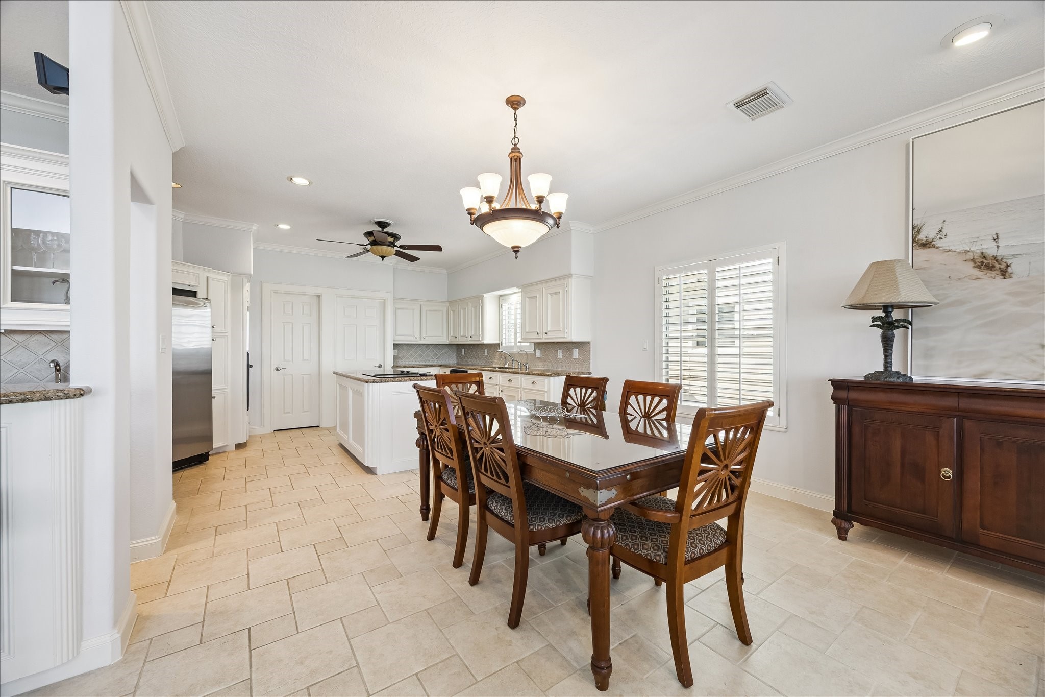 1554 Windsong Way, Tiki Island, TX 77554