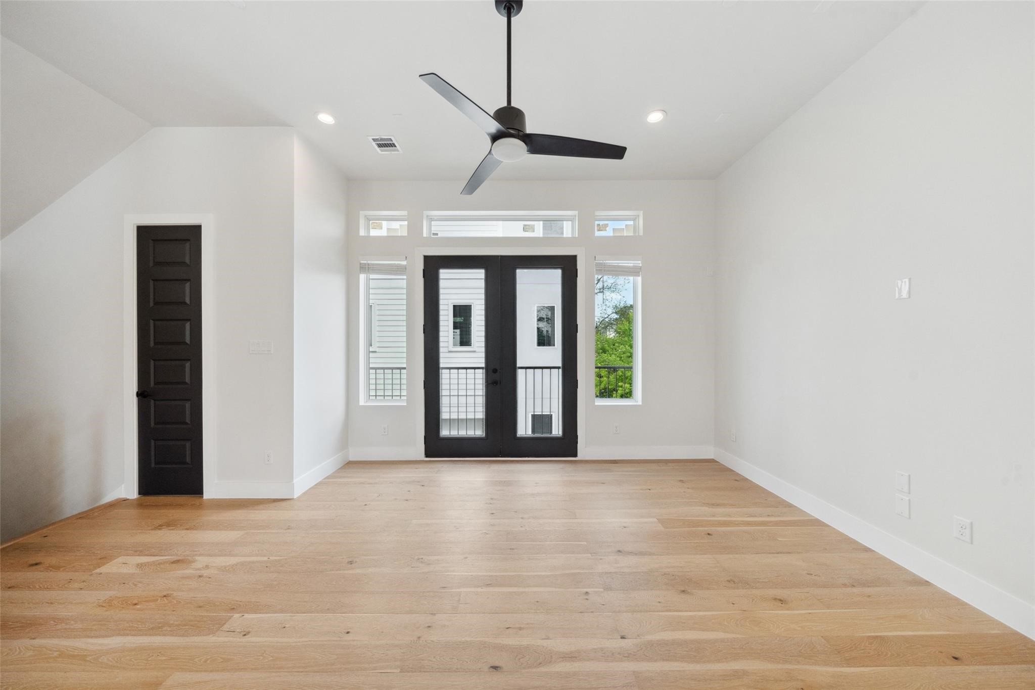 1005 Kern Street, #C, Houston, TX 77009