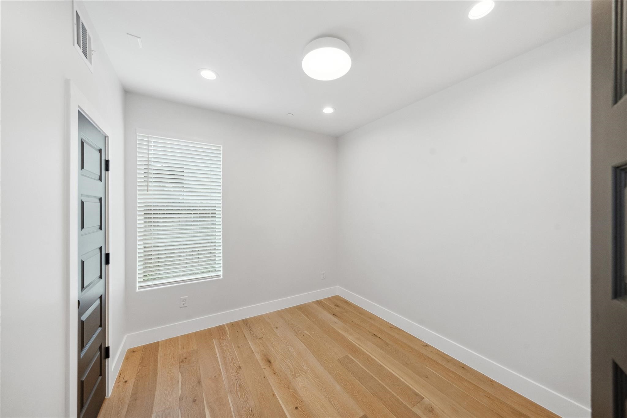 1005 Kern Street, #C, Houston, TX 77009