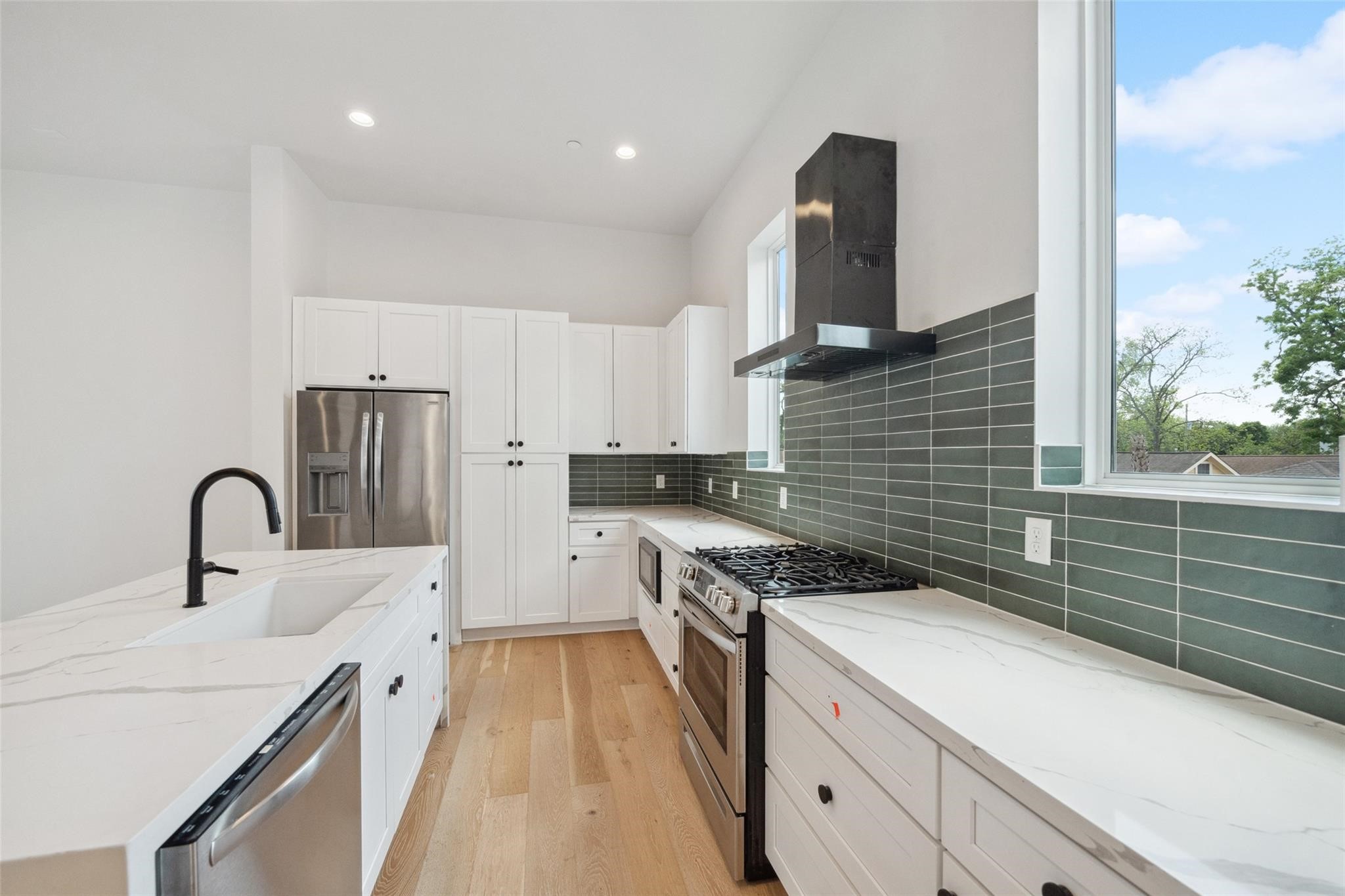 1005 Kern Street, #C, Houston, TX 77009