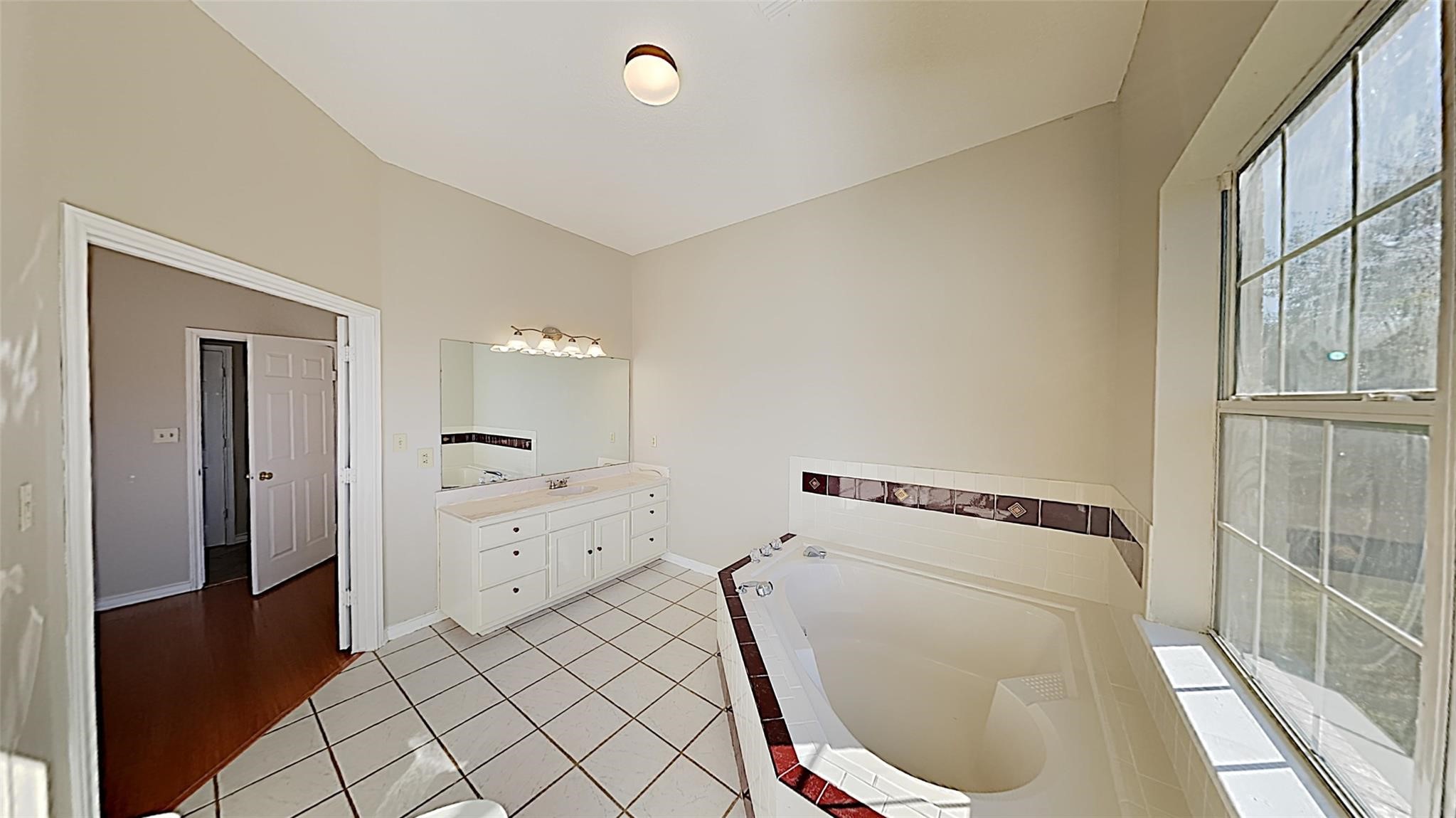 3230 W Meadow Lane, Dickinson, TX 77539