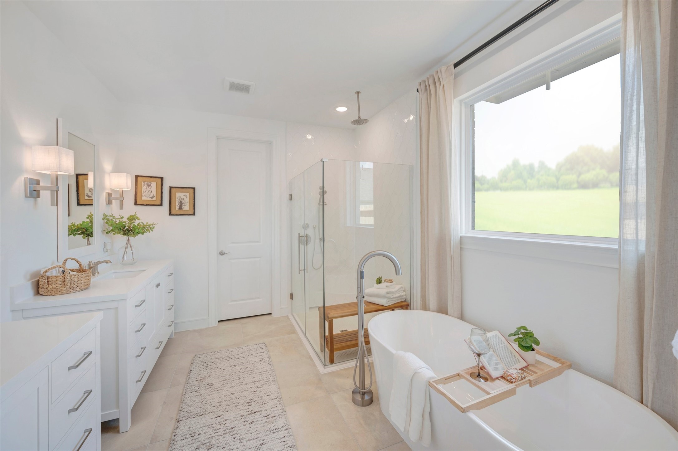 Luxurious primary bath (*Photo not of actual home and used for illustration purposes only.)
