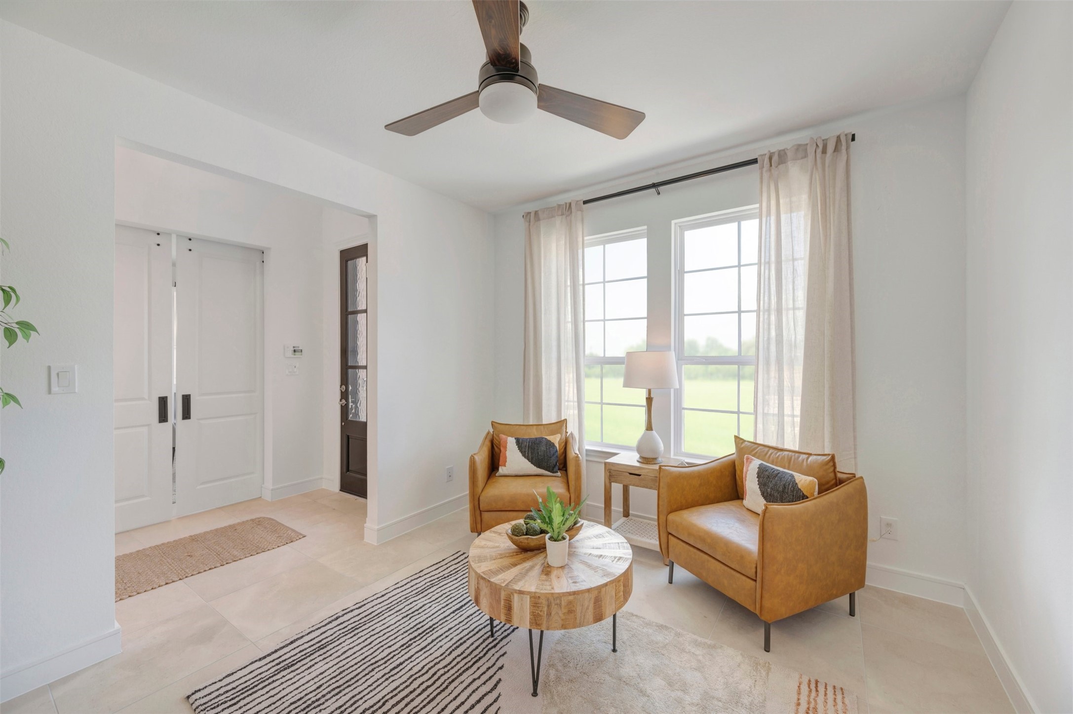 Extra Suite (*Photo not of actual home and used for illustration purposes only.)