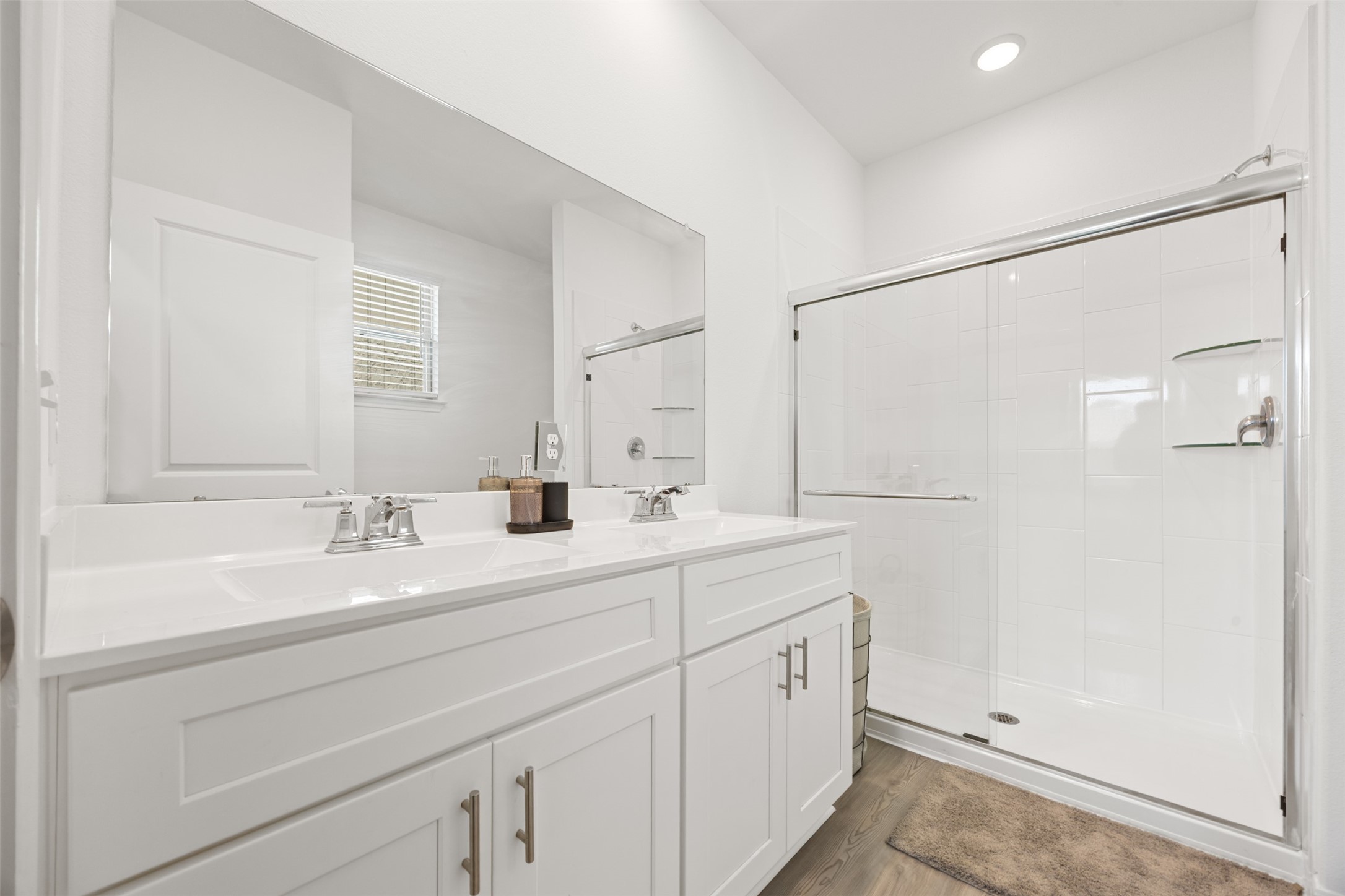 338 Paso Fino Drive, Alvin, TX 77511