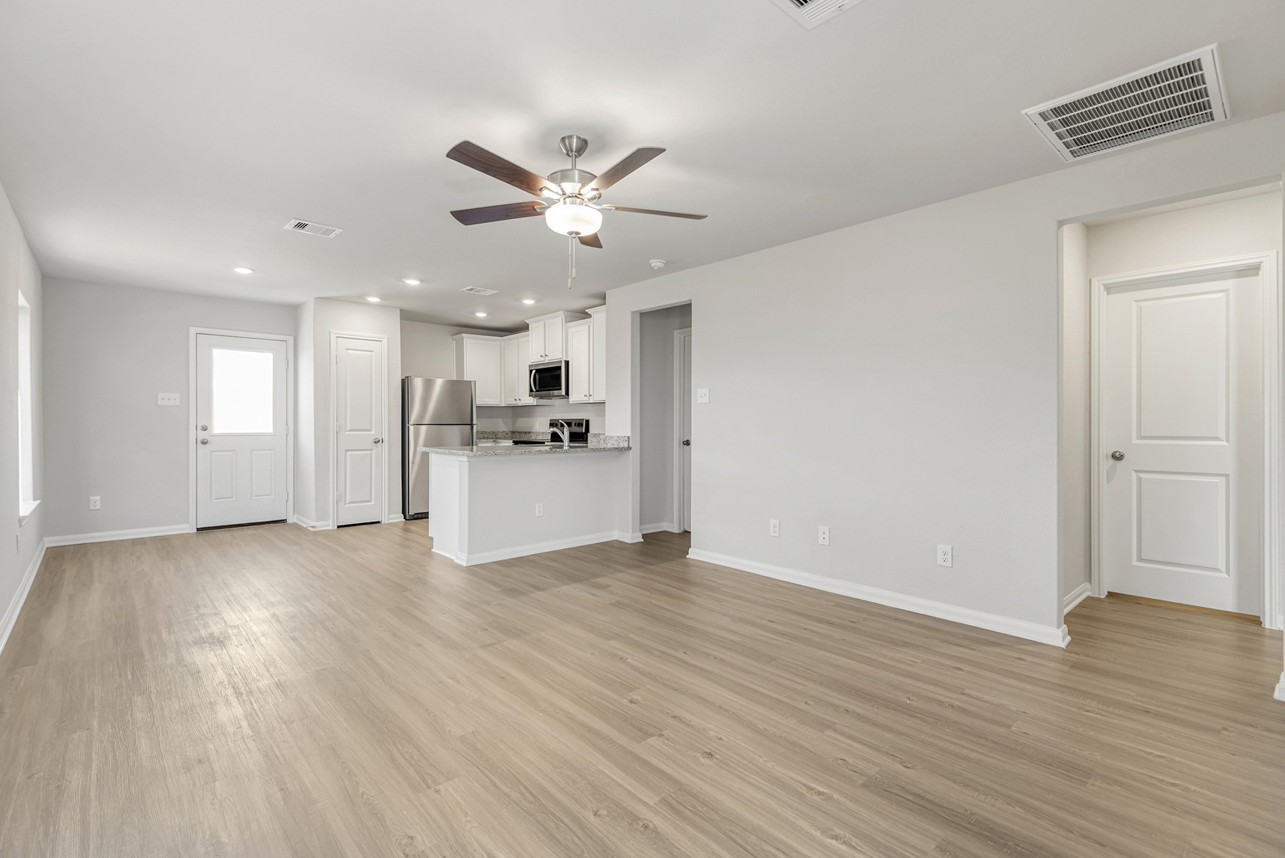 8322 Sunberry Shadow Drive, Houston, TX 77016