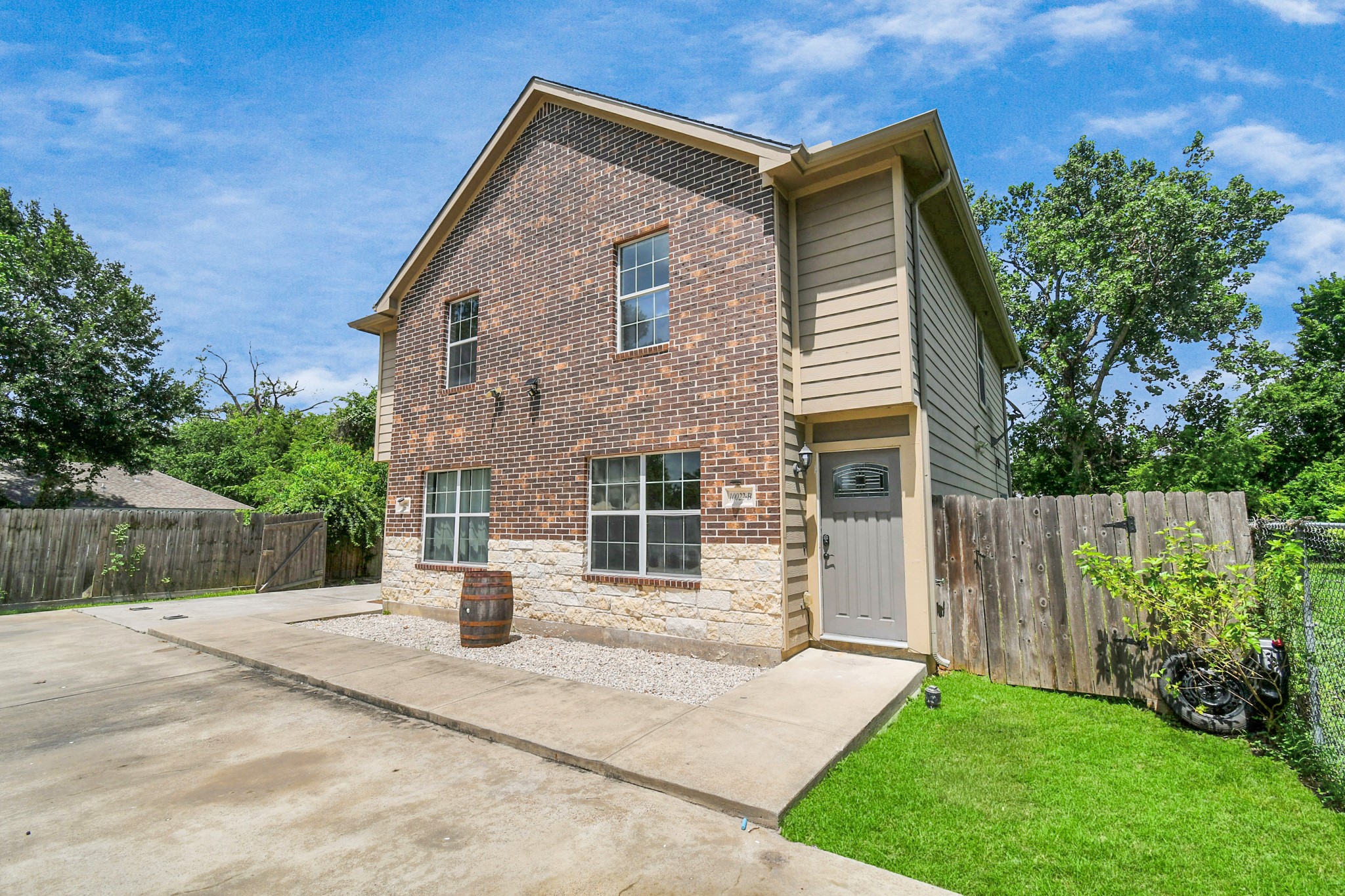 10022 Raymondville Road, #B, Houston, TX 77093