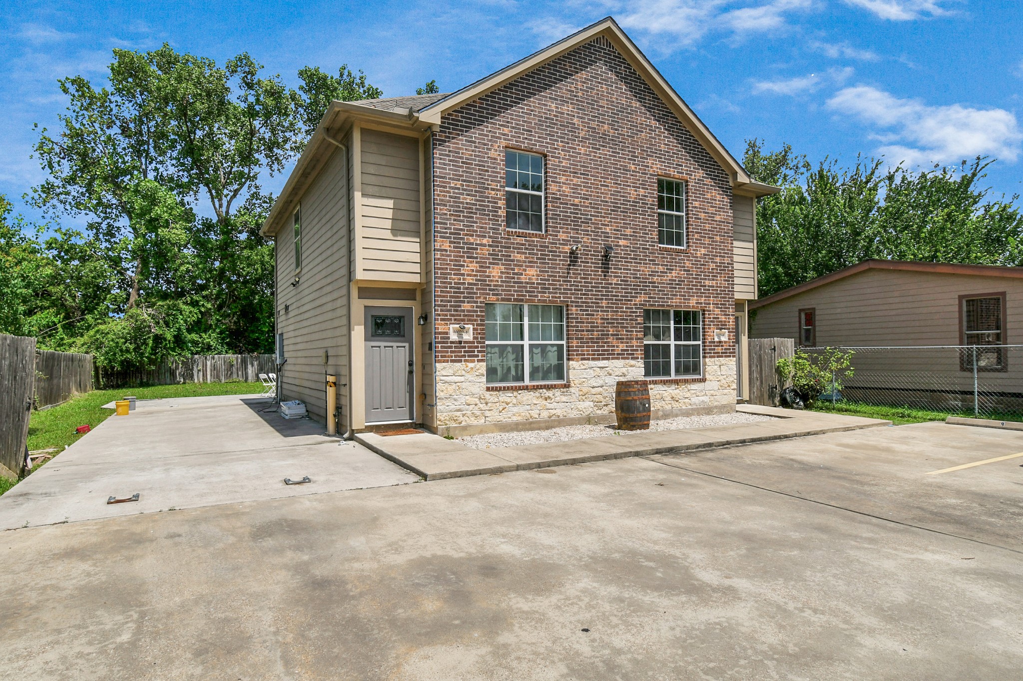 10022 Raymondville Road, #B, Houston, TX 77093 10022 Raymondville Road, #B, Houston, TX 77093