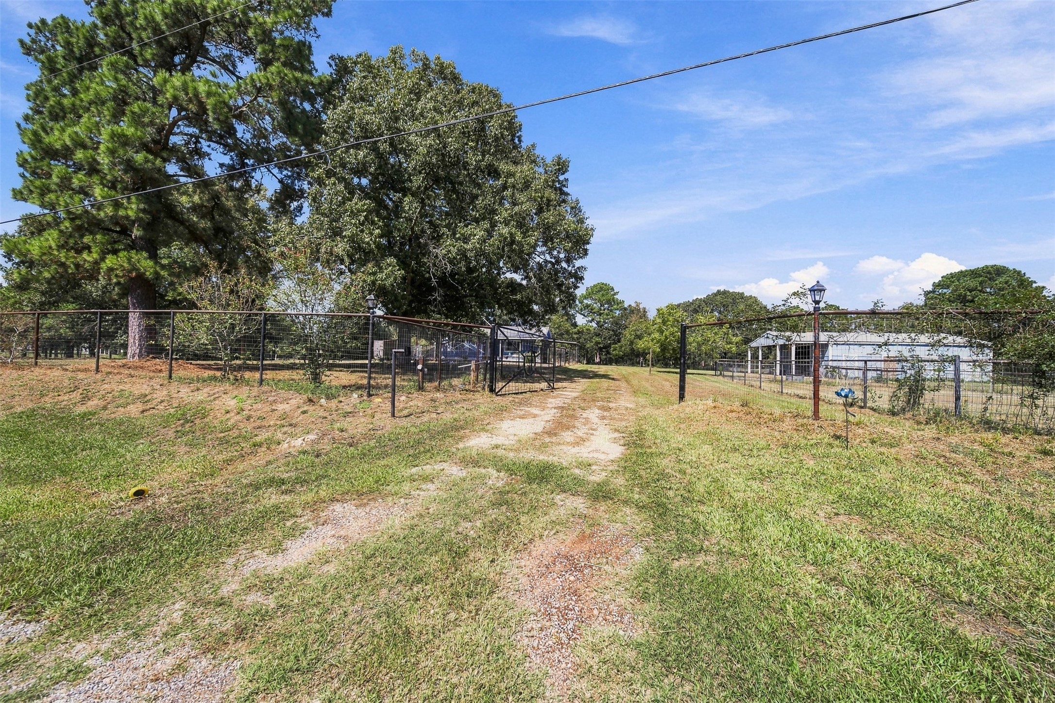 36576 Howell Road, Hempstead, TX 77445