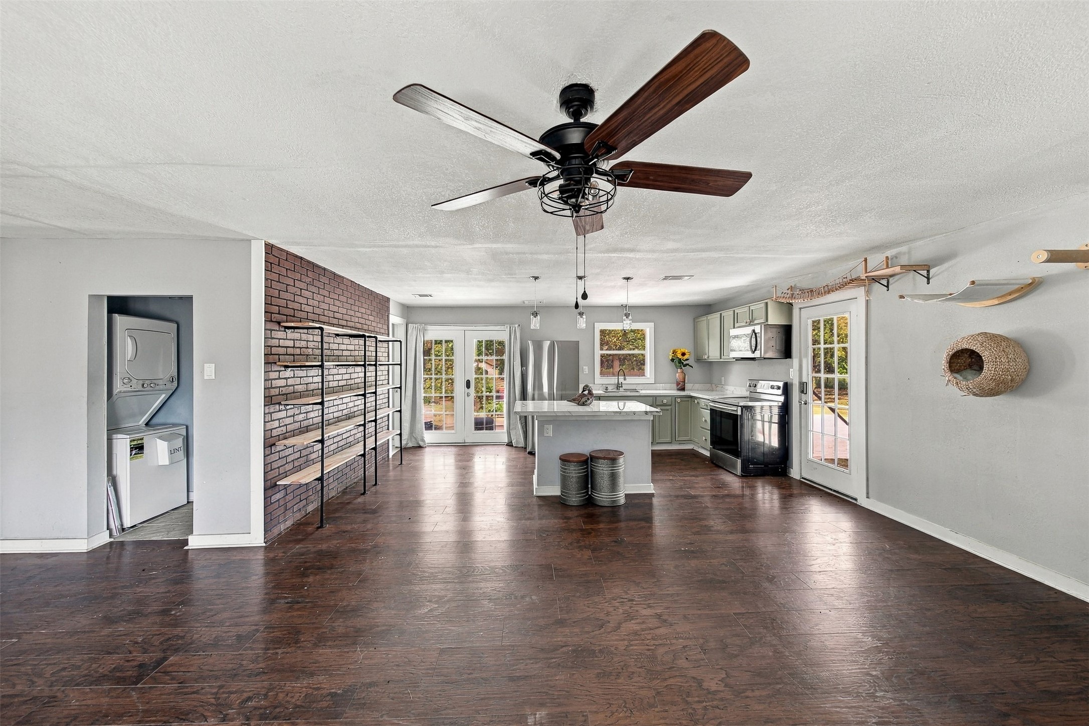 36576 Howell Road, Hempstead, TX 77445