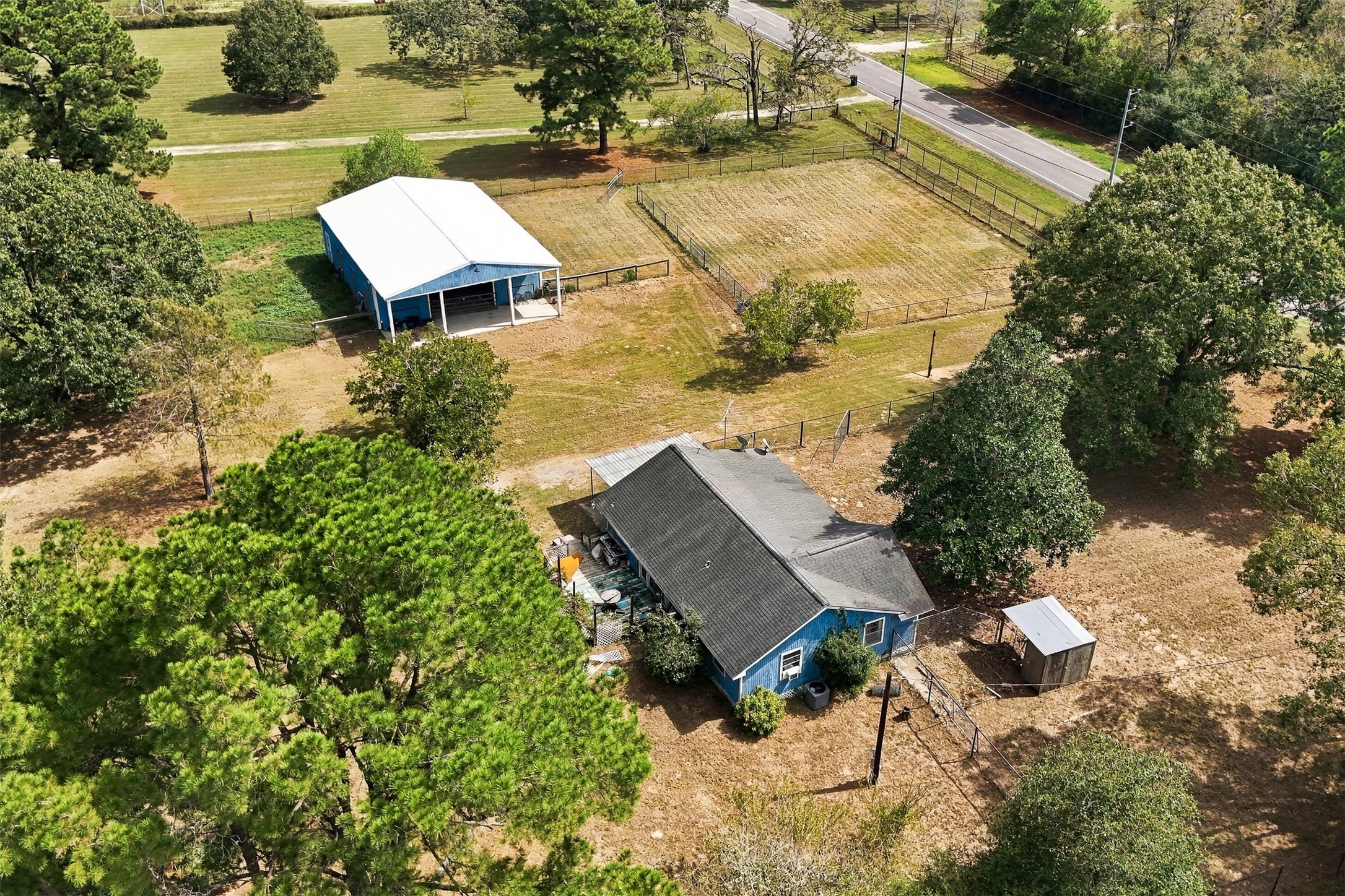 36576 Howell Road, Hempstead, TX 77445