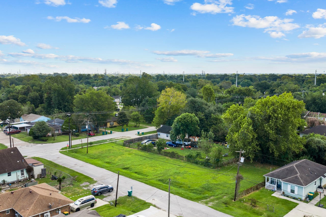 1905 Rosalee Street, La Marque, TX 77568
