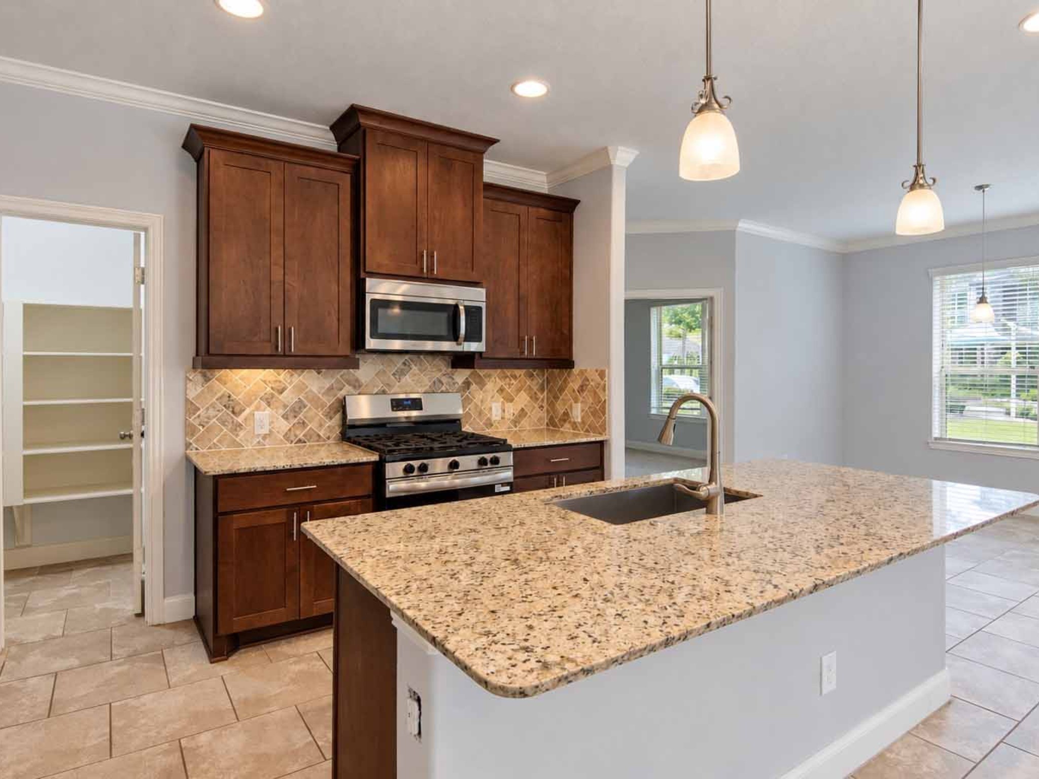 409 Via Regatta Drive, Webster, TX 77598 409 Via Regatta Drive, Webster, TX 77598