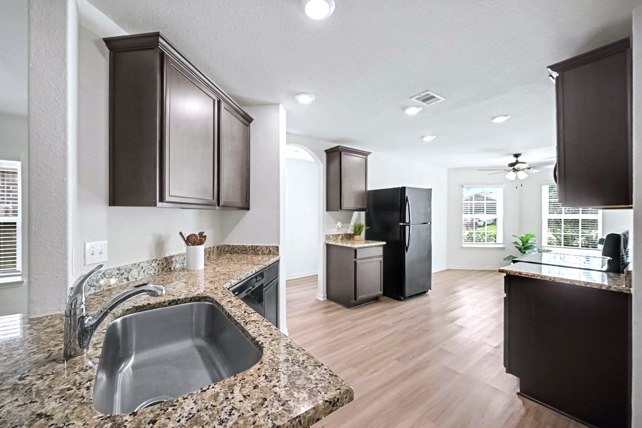 Abundant room in the kitchen for multiple chefs