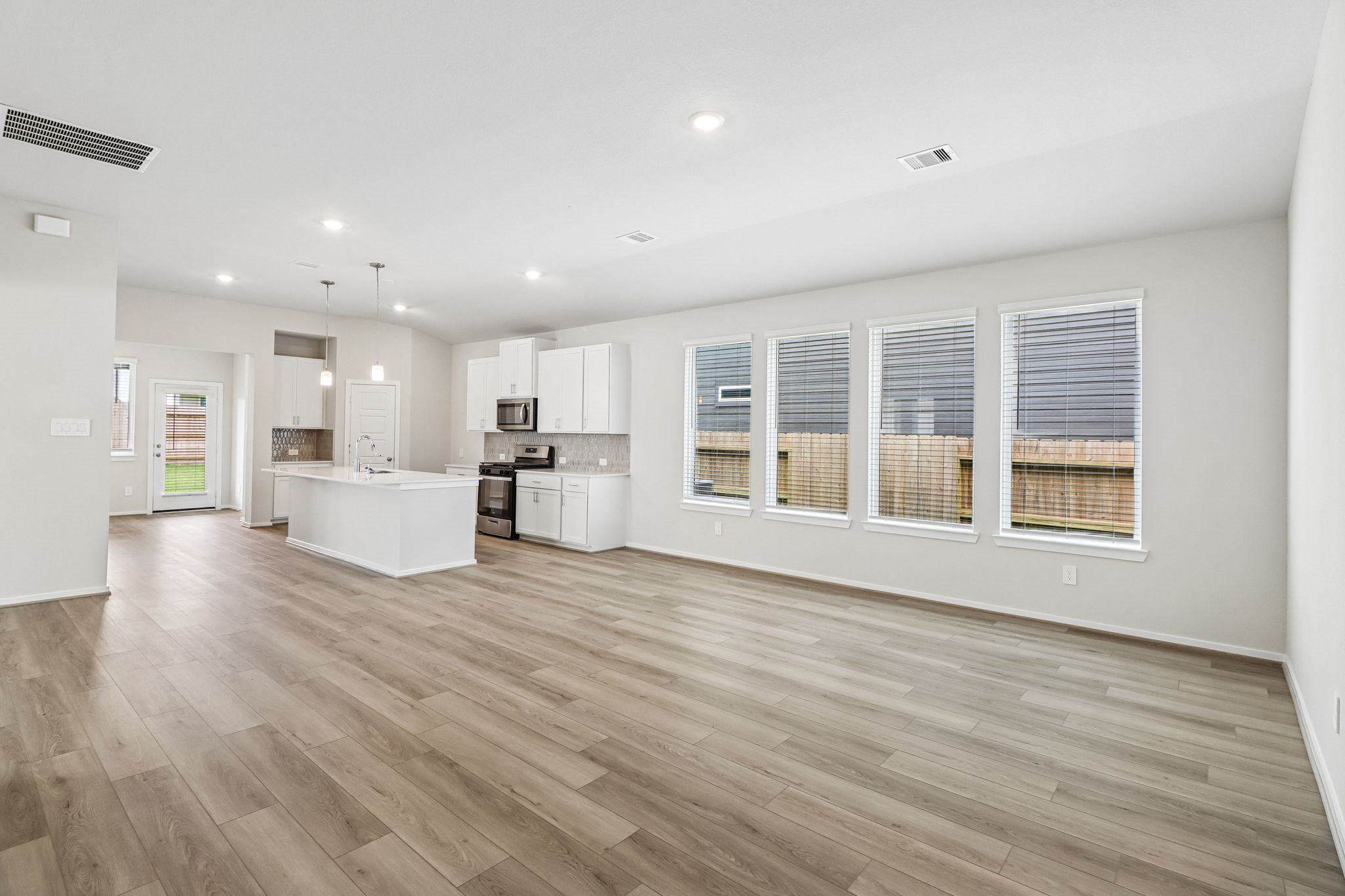 31023 De La Guerra Street, Huffman, TX 77336