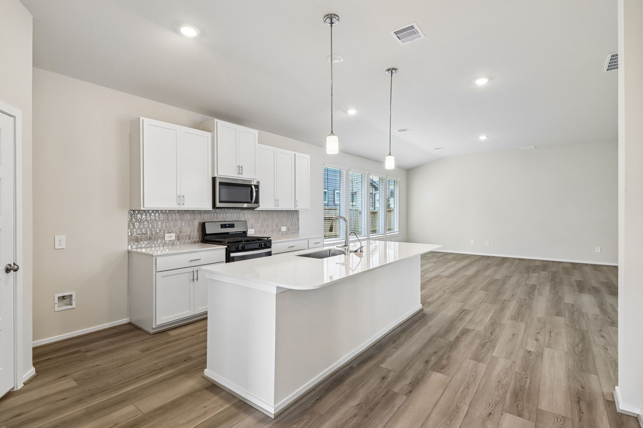 31023 De La Guerra Street, Huffman, TX 77336