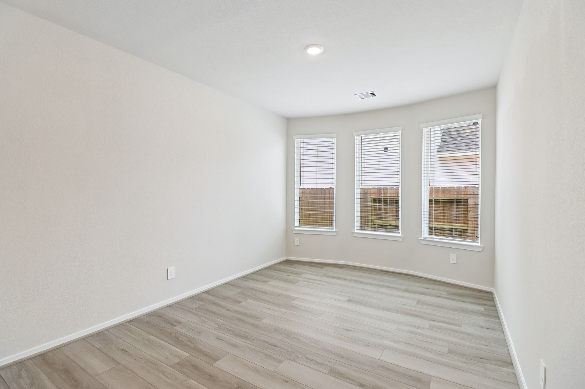 31023 De La Guerra Street, Huffman, TX 77336