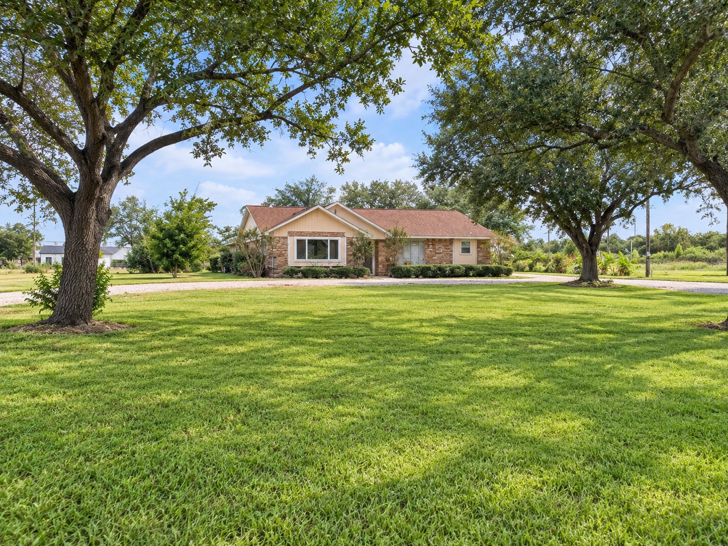 1103 County Road 281