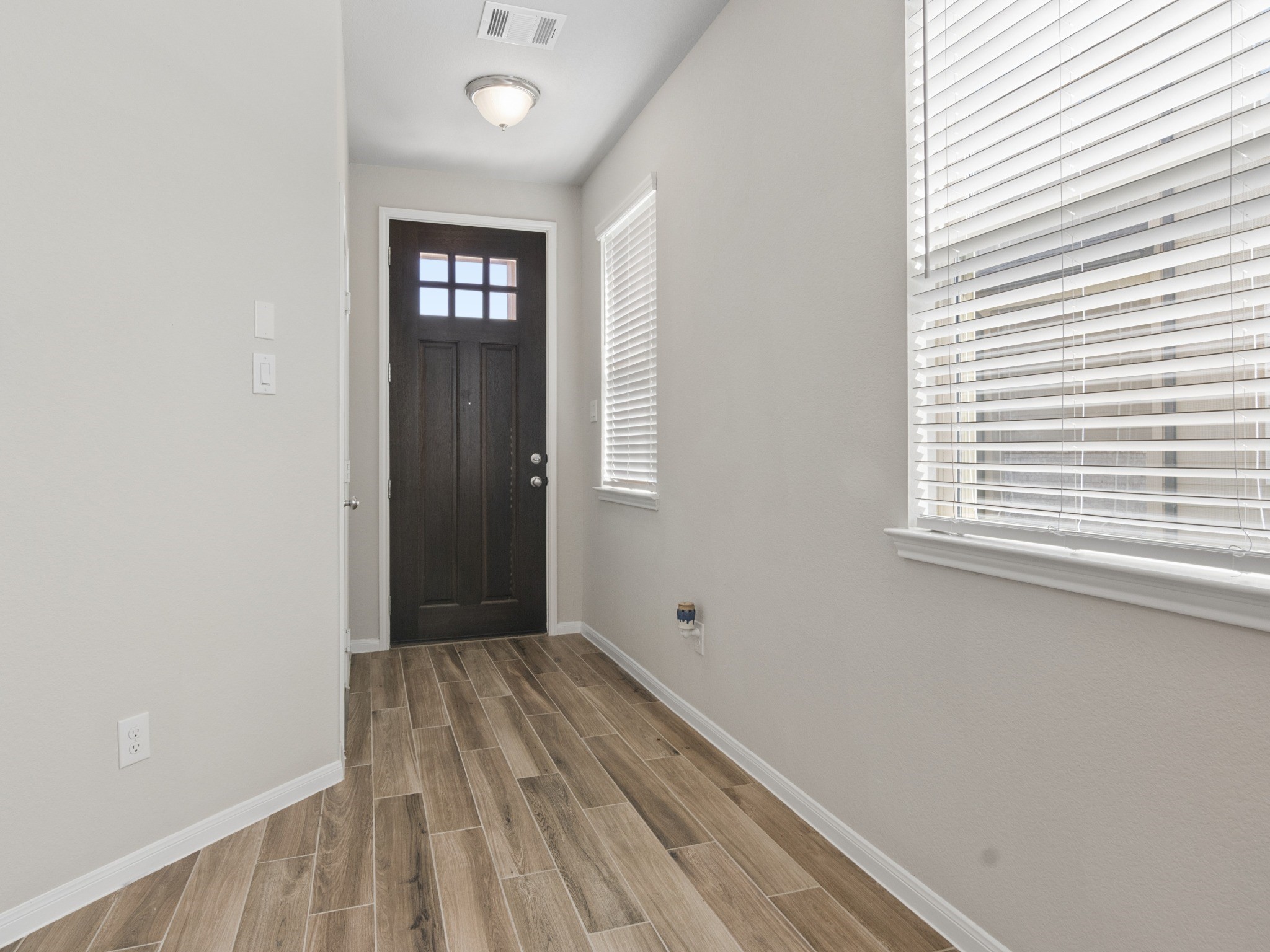 5516 Clarendon Hills Court, Pasadena, TX 77505