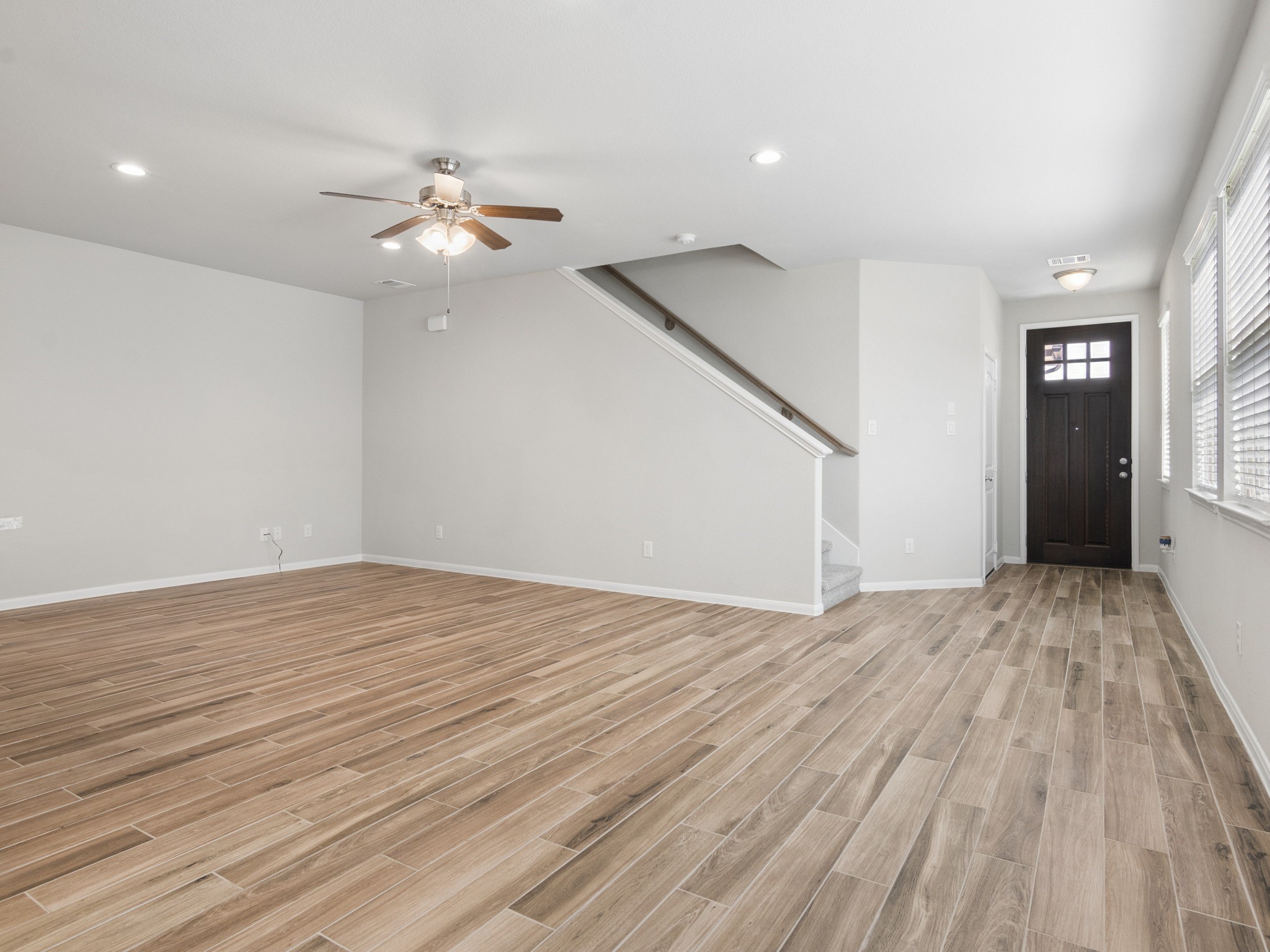 5516 Clarendon Hills Court, Pasadena, TX 77505