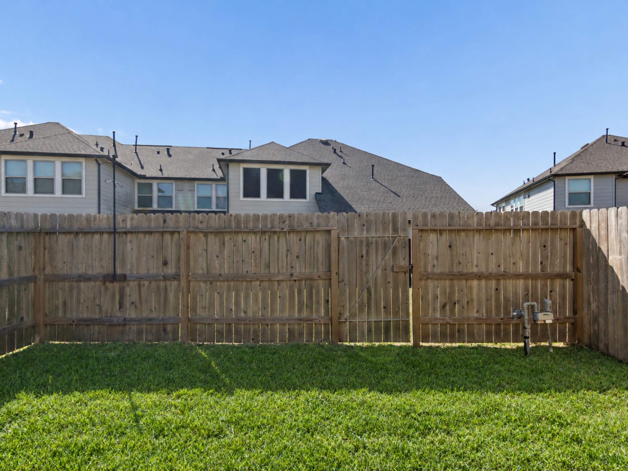 5516 Clarendon Hills Court, Pasadena, TX 77505