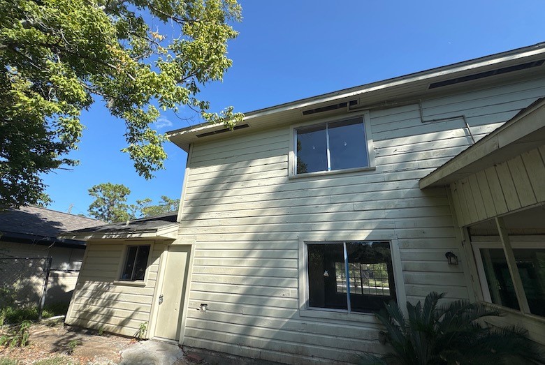 7818 Pin Oak Road, Alvin, TX 77511