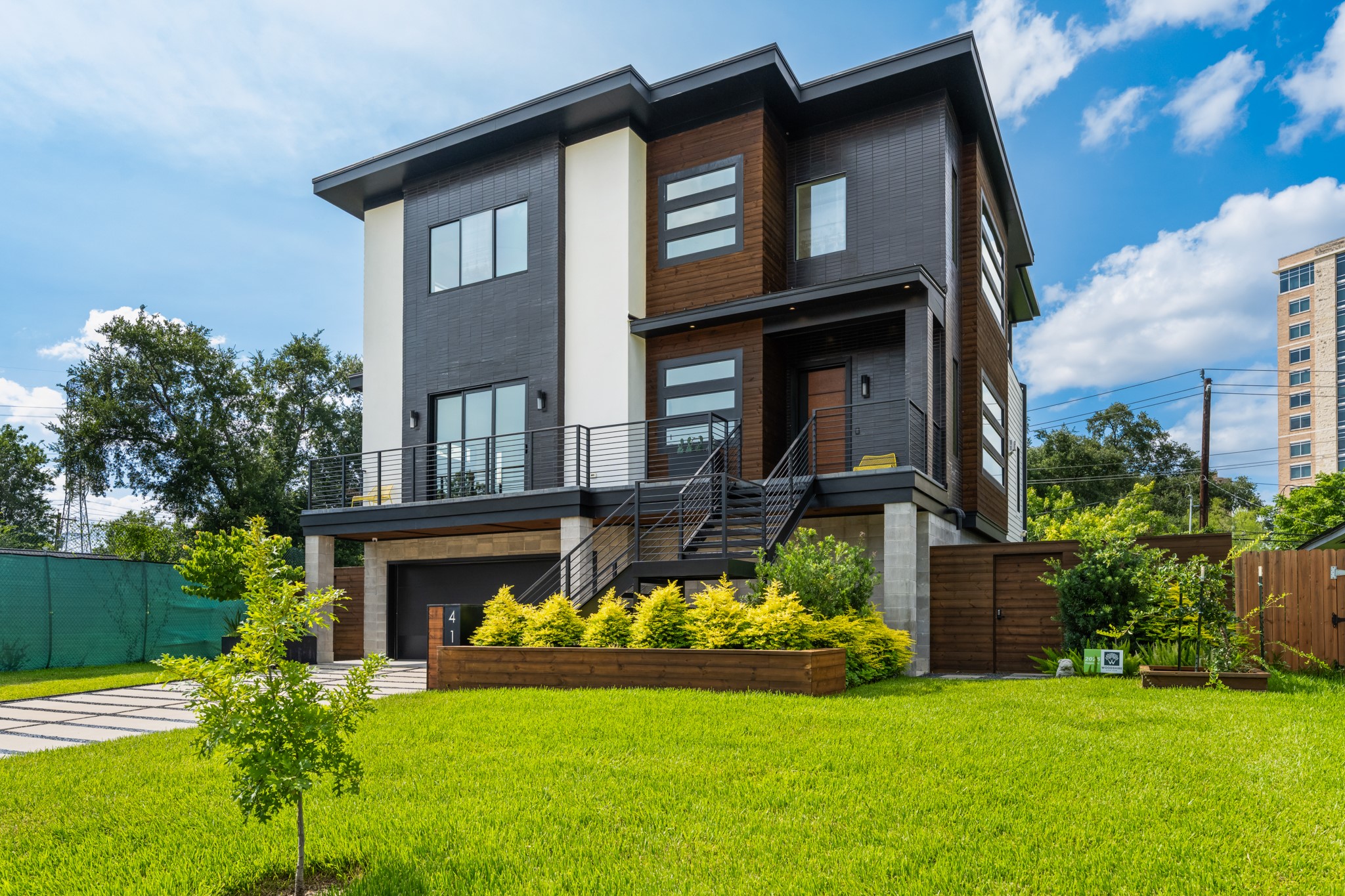 4130 Glenshire Street, Houston, TX 77025 4130 Glenshire Street, Houston, TX 77025