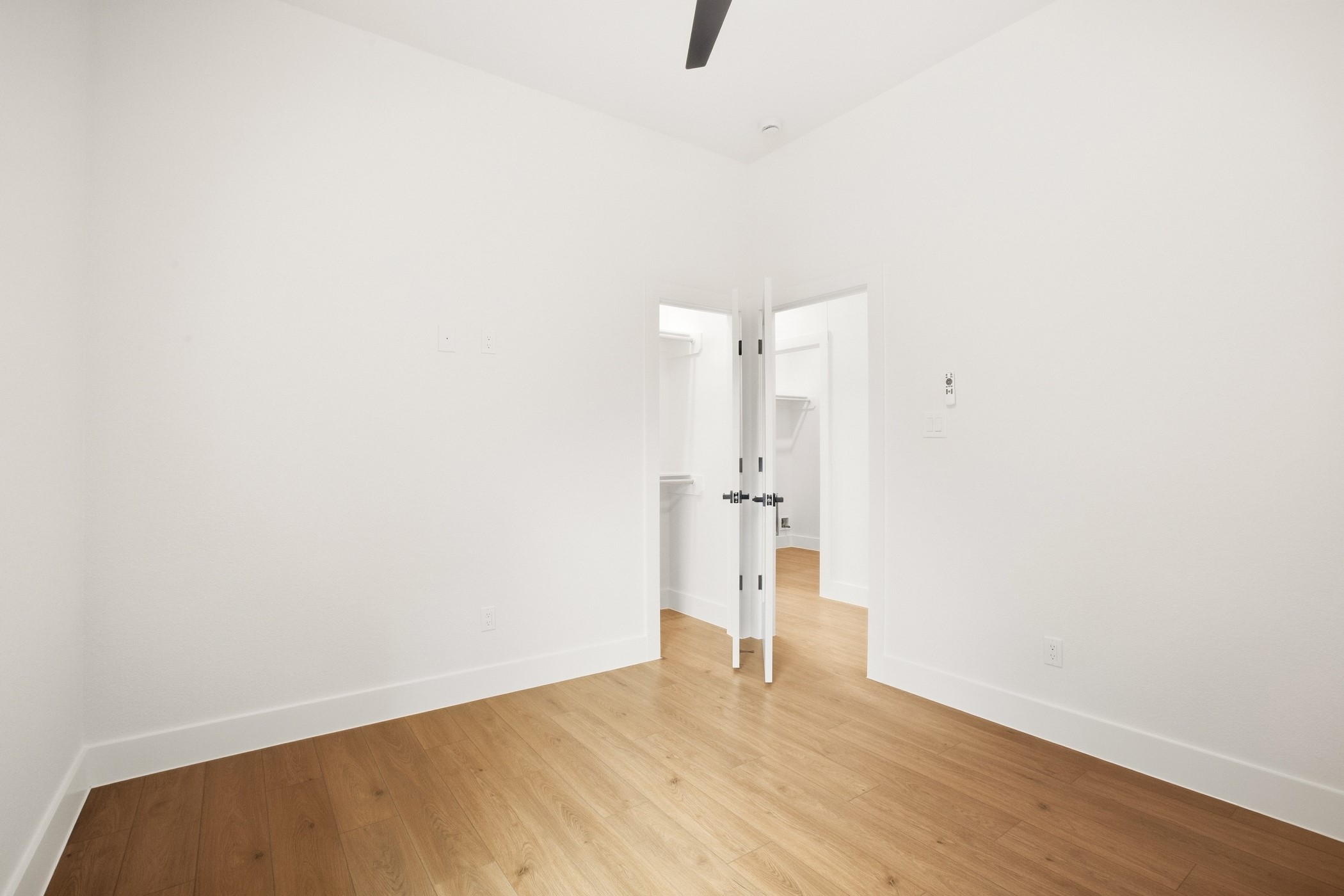 Versatile bedroom offering a bright, open retreat.