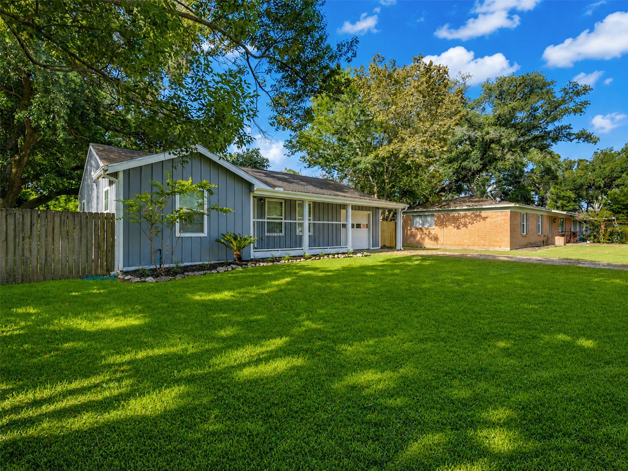Expansive front yard Expansive front yard