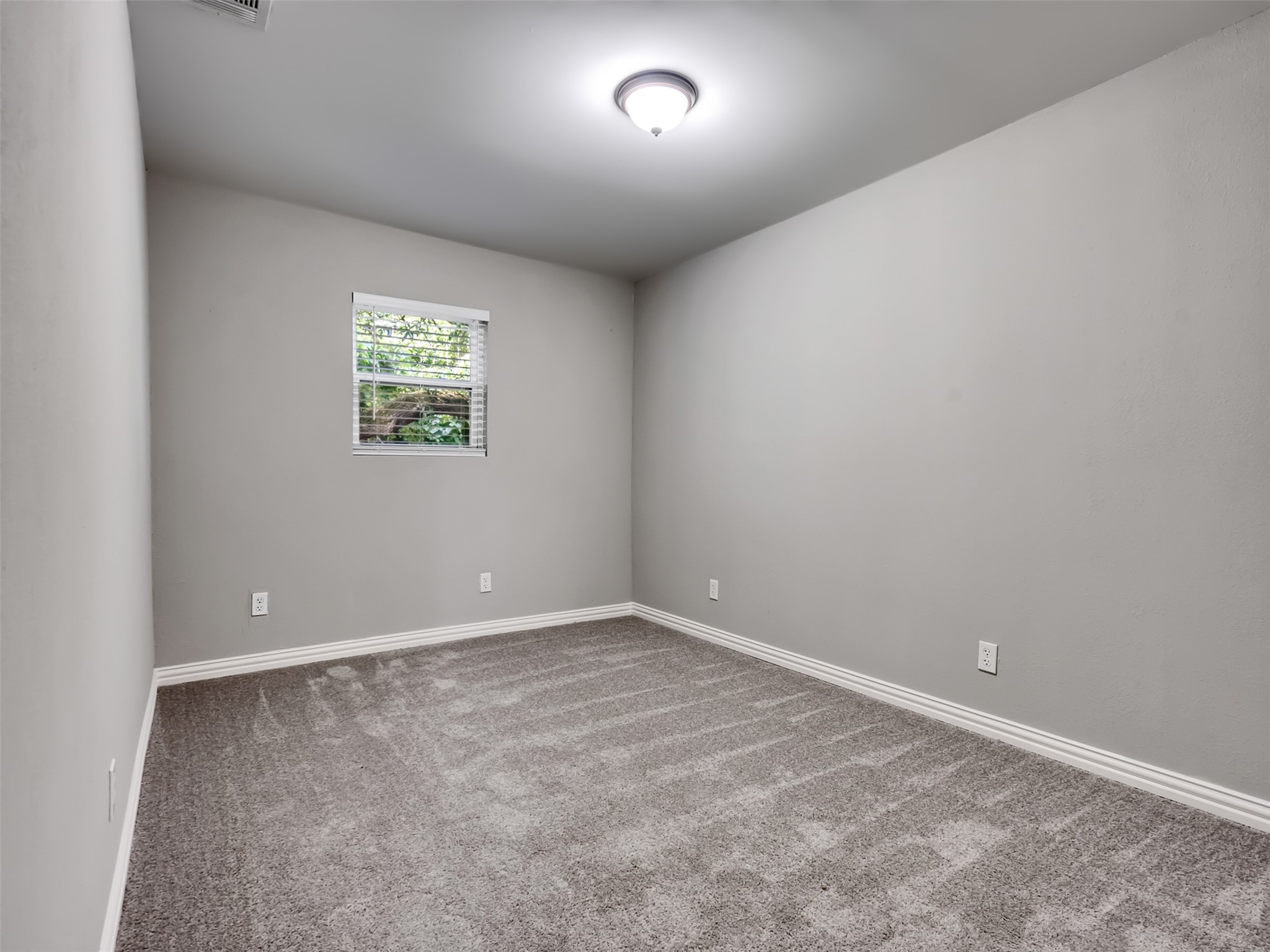Secondary bedroom #2
