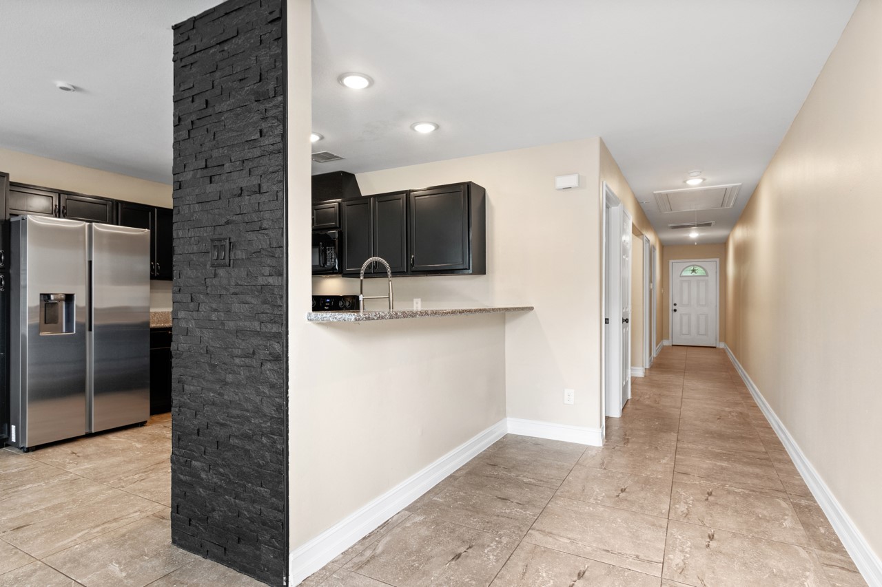 3723 Putnam Drive, Bacliff, TX 77518