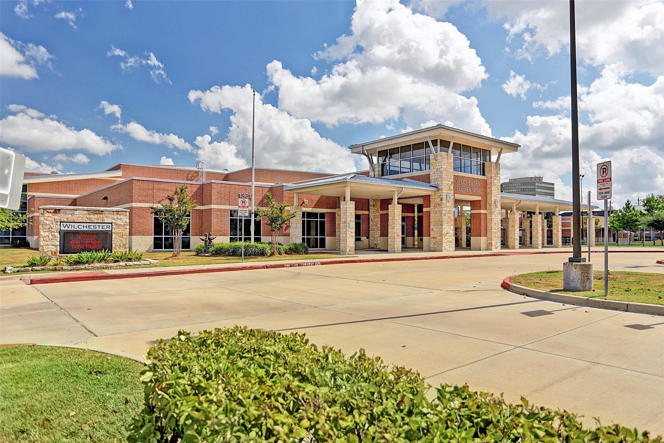 13727 Camara is zoned to Wilchester Elementary in SBISD. 13727 Camara is zoned to Wilchester Elementary in SBISD.