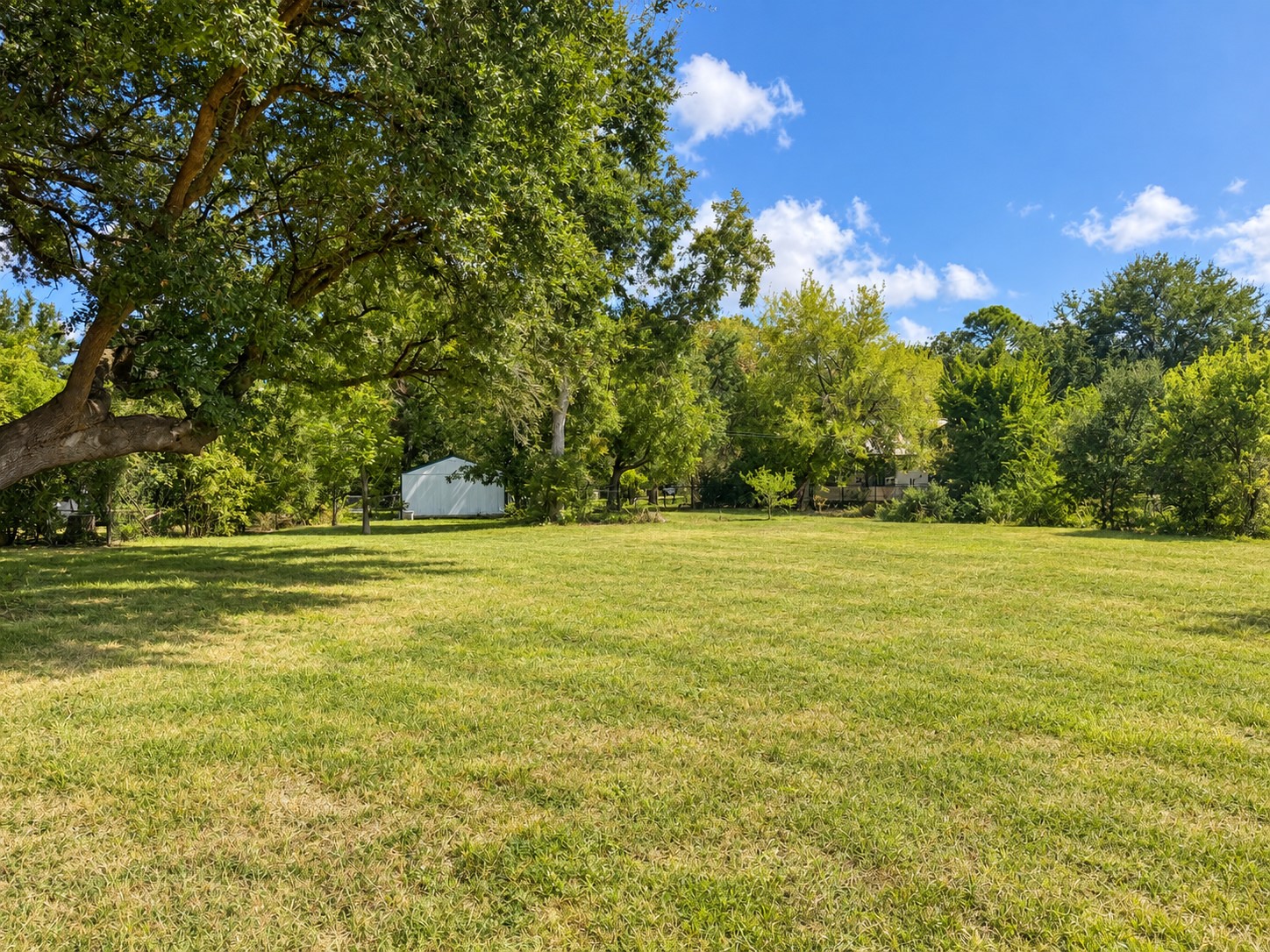 2211 Erickson Street, La Marque, TX 77568 2211 Erickson Street, La Marque, TX 77568