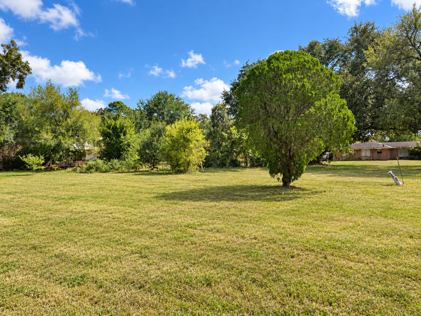 2211 Erickson Street, La Marque, TX 77568 2211 Erickson Street, La Marque, TX 77568
