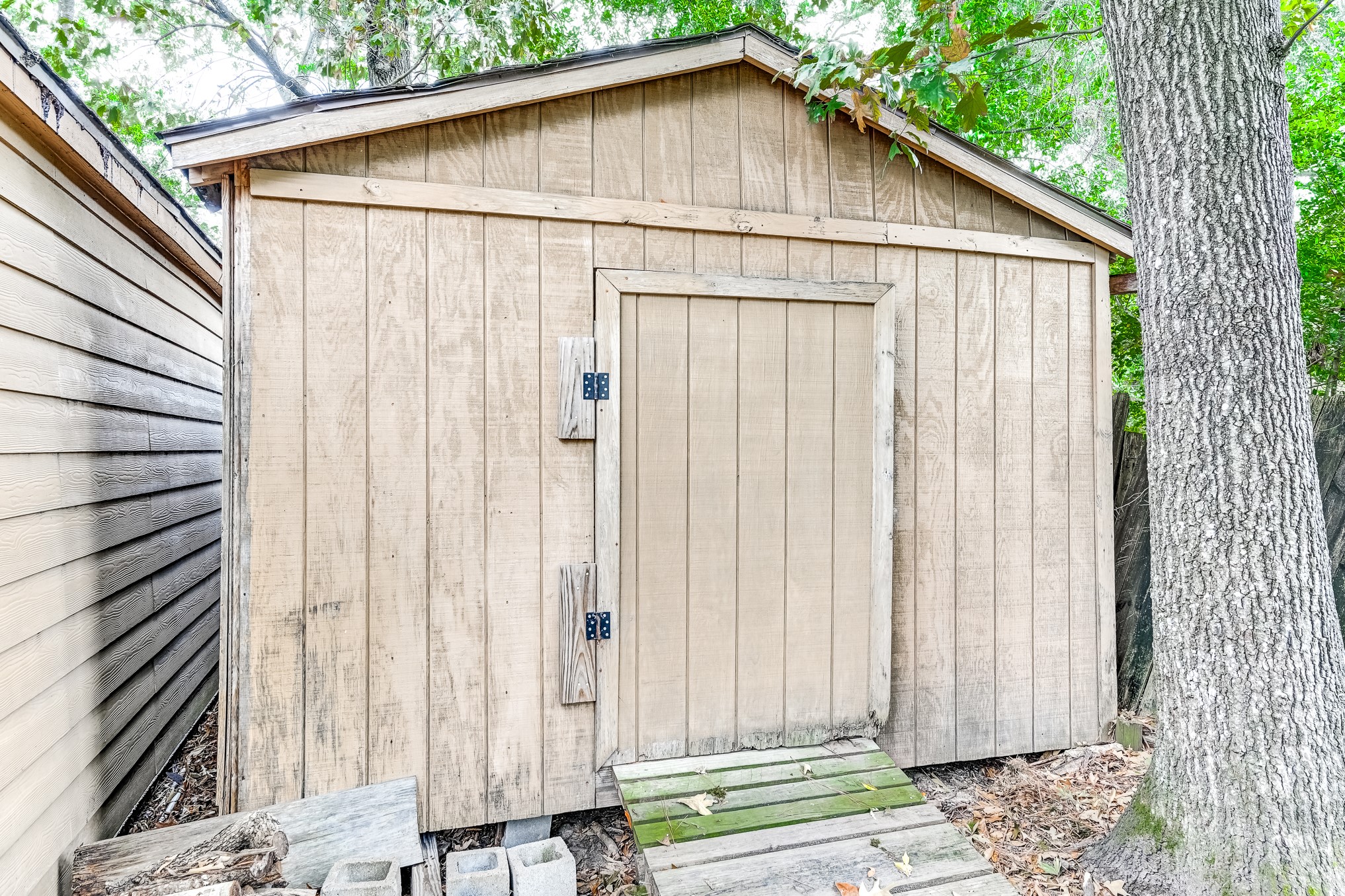 1130 Old Mill Lane, Houston, TX 77073