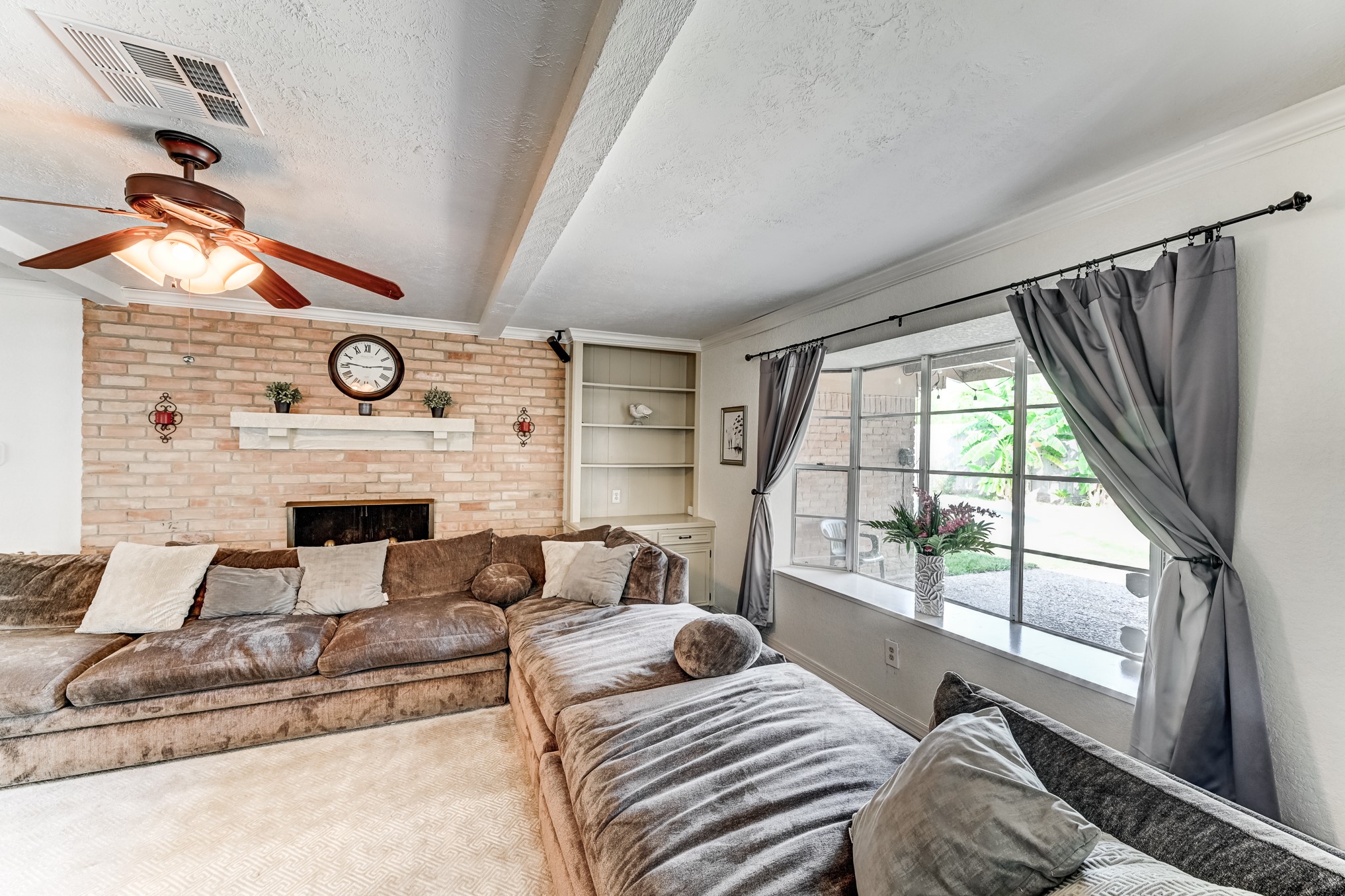 1130 Old Mill Lane, Houston, TX 77073